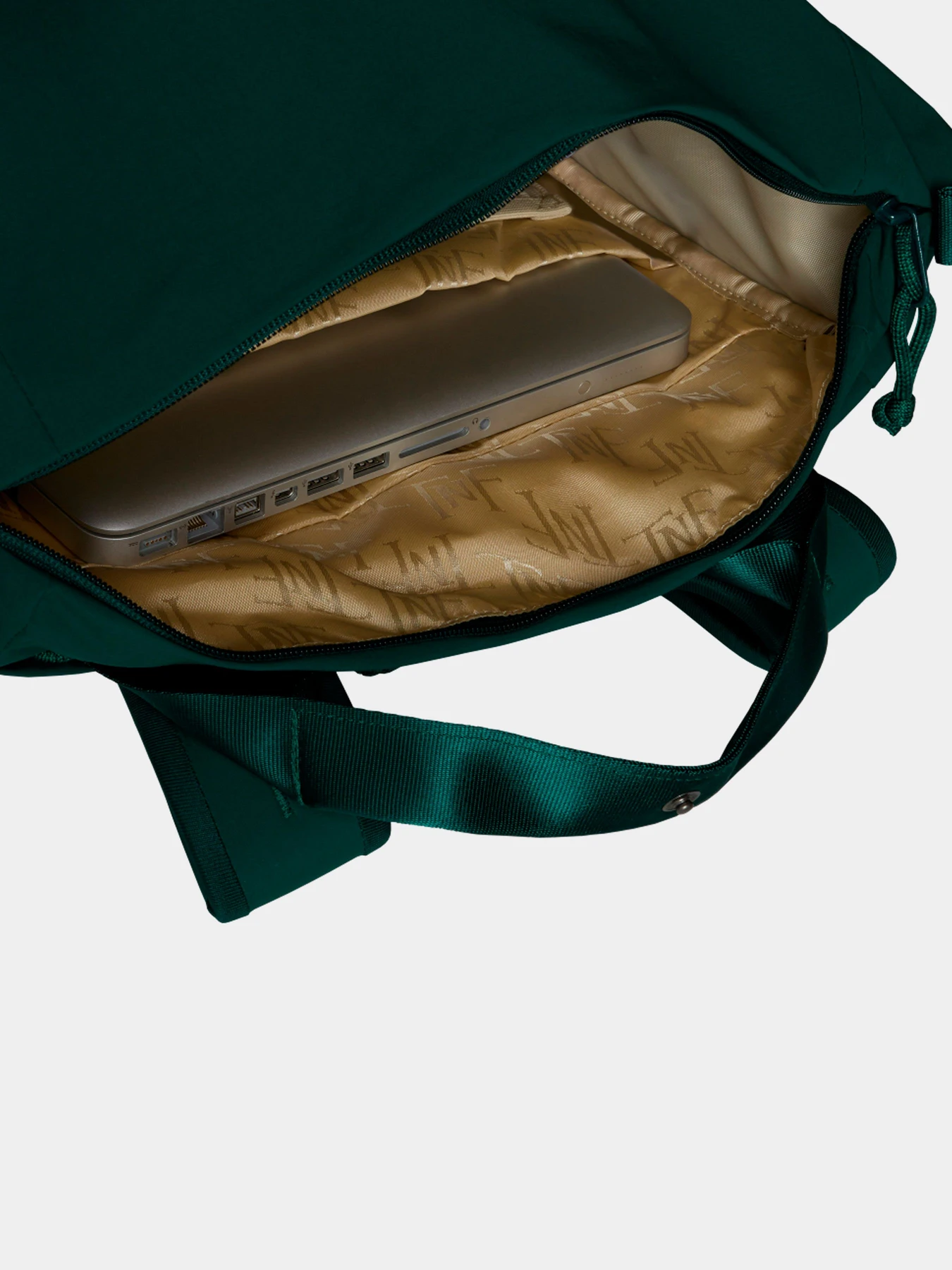 Рюкзаки The North Face модель NF0A81DW1KI1 Рюкзаки The North Face модель NF0A81DW1KI1 Фото