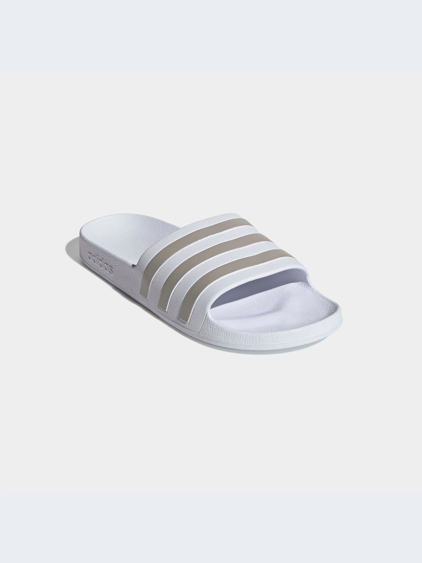 Шлёпанцы Adidas модель EF1730-KZ Шлёпанцы Adidas модель EF1730-KZ Фото