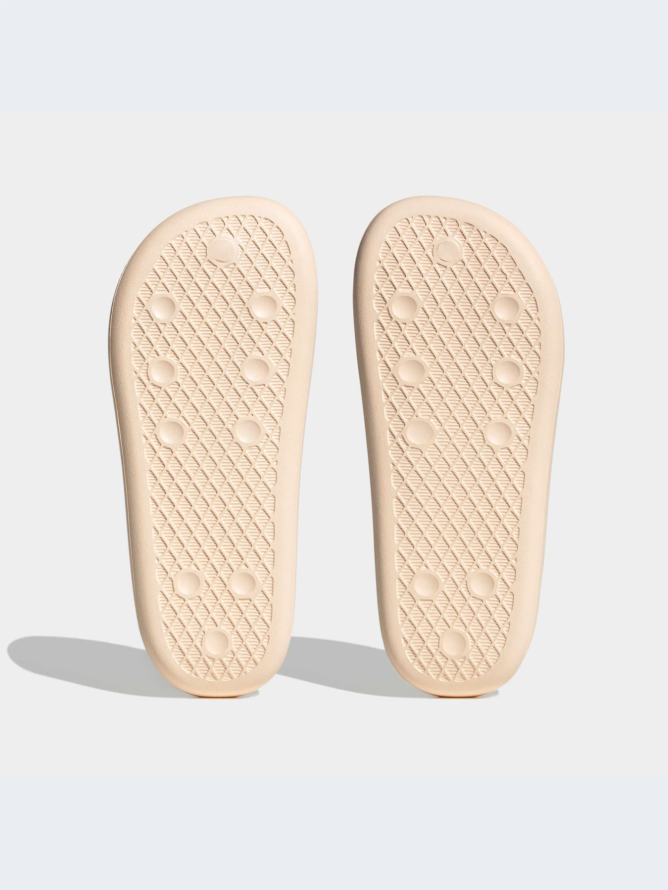 Шлёпанцы Adidas Adilette модель HP9572-KZ Шлёпанцы Adidas Adilette модель HP9572-KZ Фото