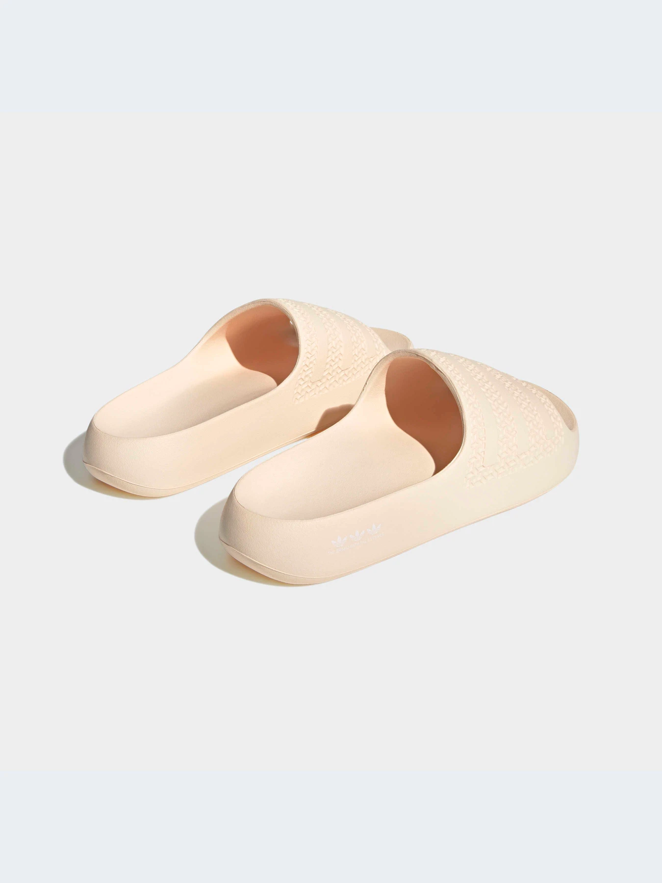 Шлёпанцы Adidas Adilette модель HP9572-KZ Шлёпанцы Adidas Adilette модель HP9572-KZ Фото