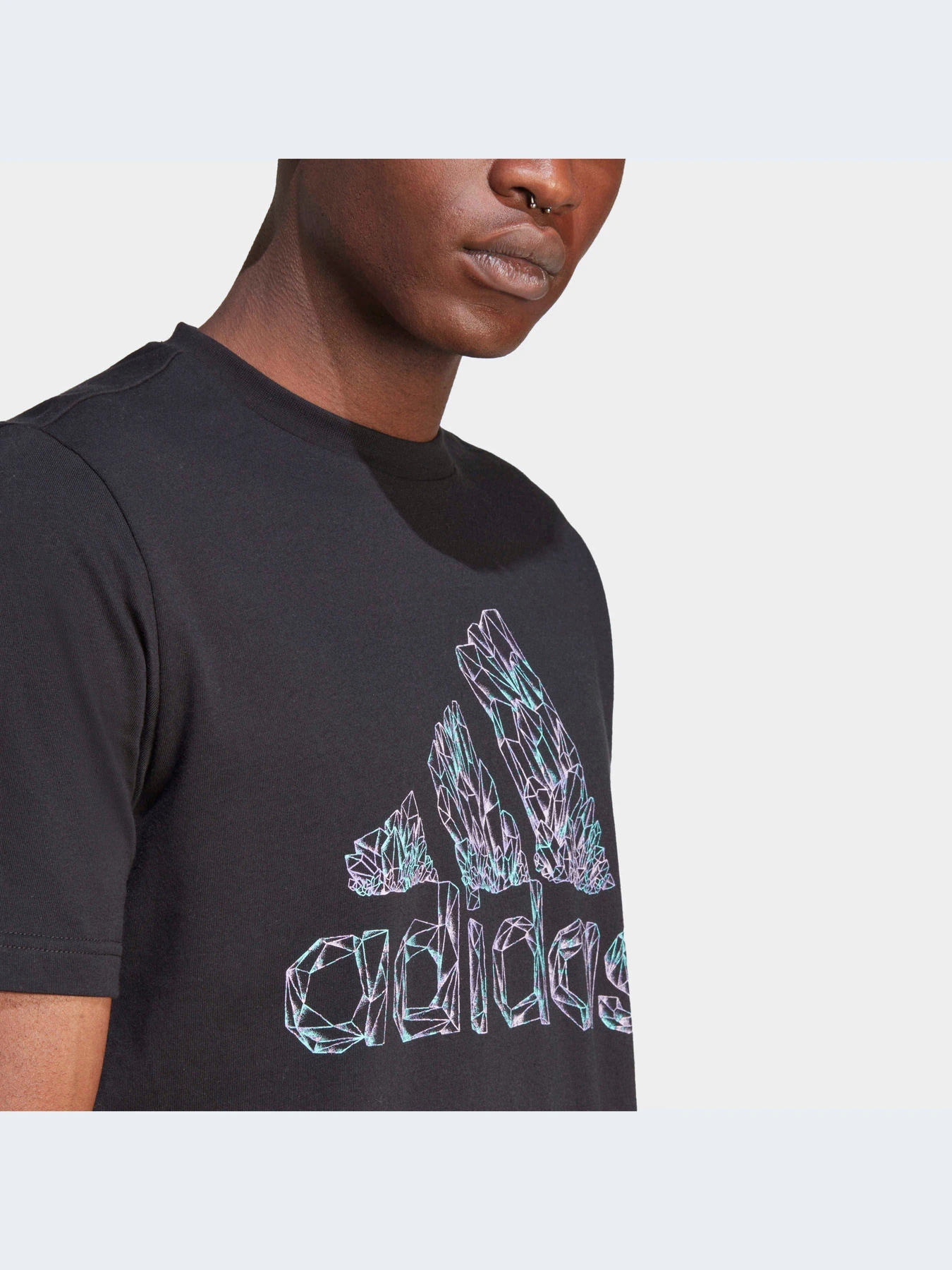 Футболки и поло Adidas Graphics модель HY1326-KZ Футболки и поло Adidas Graphics модель HY1326-KZ Фото