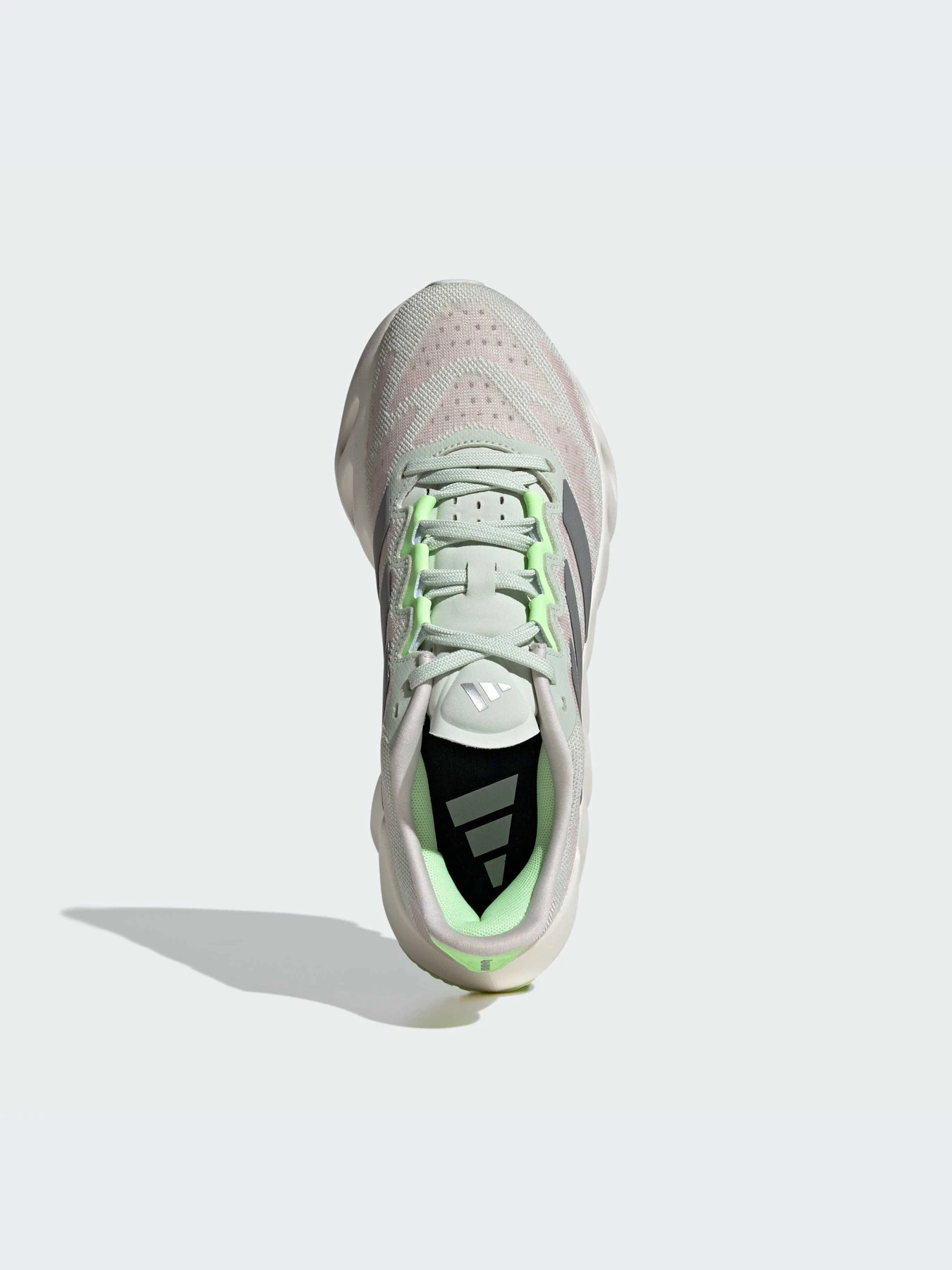 Кроссовки Adidas модель ID2646-KZ Кроссовки Adidas модель ID2646-KZ Фото