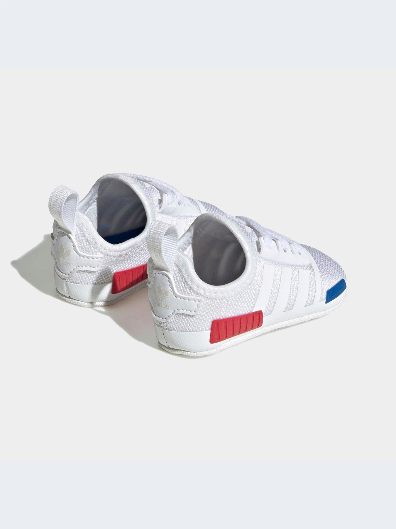 Кроссовки Adidas NMD модель HQ1651-KZ Кроссовки Adidas NMD модель HQ1651-KZ Фото