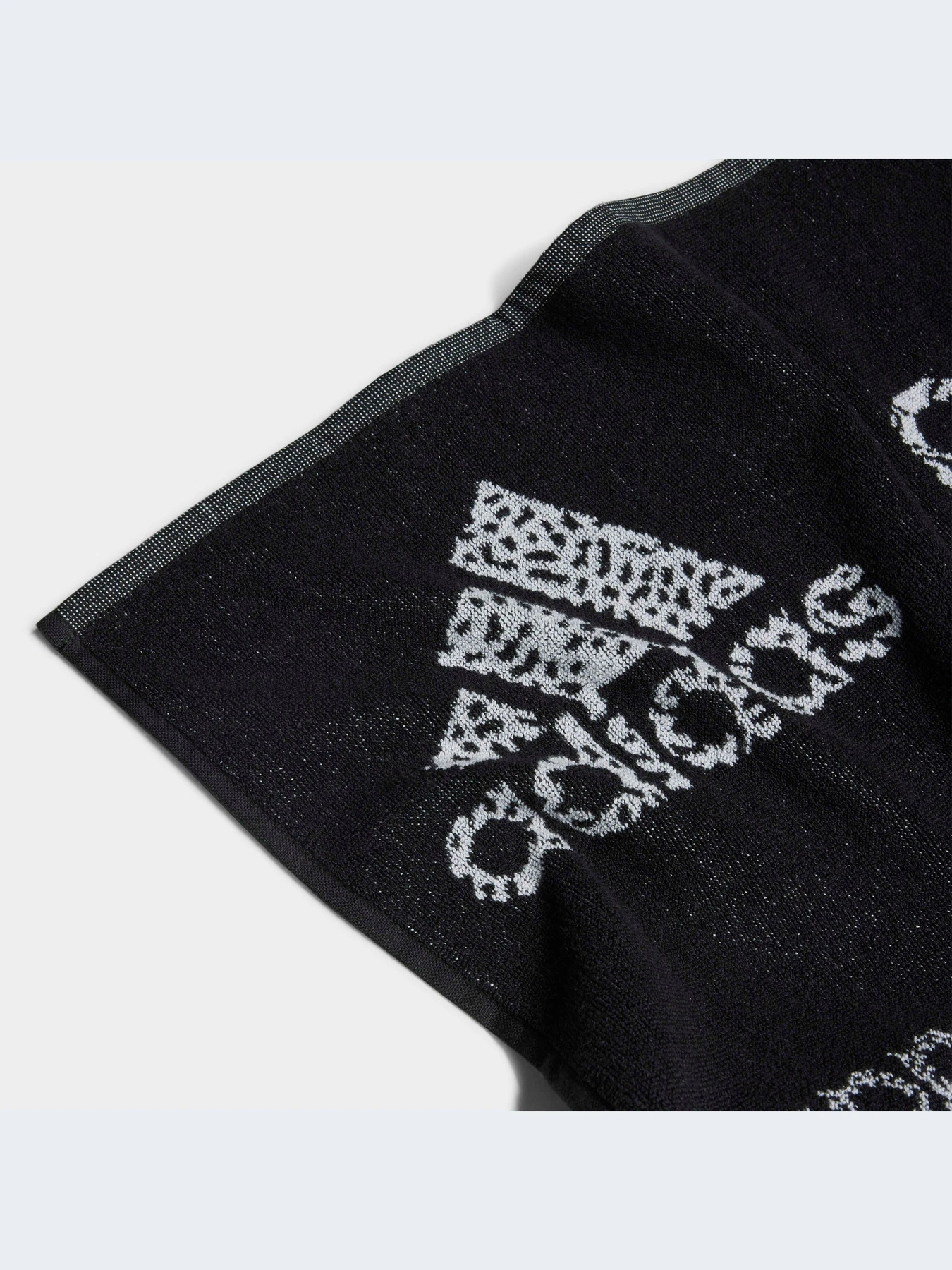 Снаряжение для туризма Adidas модель HS2056-KZ Снаряжение для туризма Adidas модель HS2056-KZ Фото