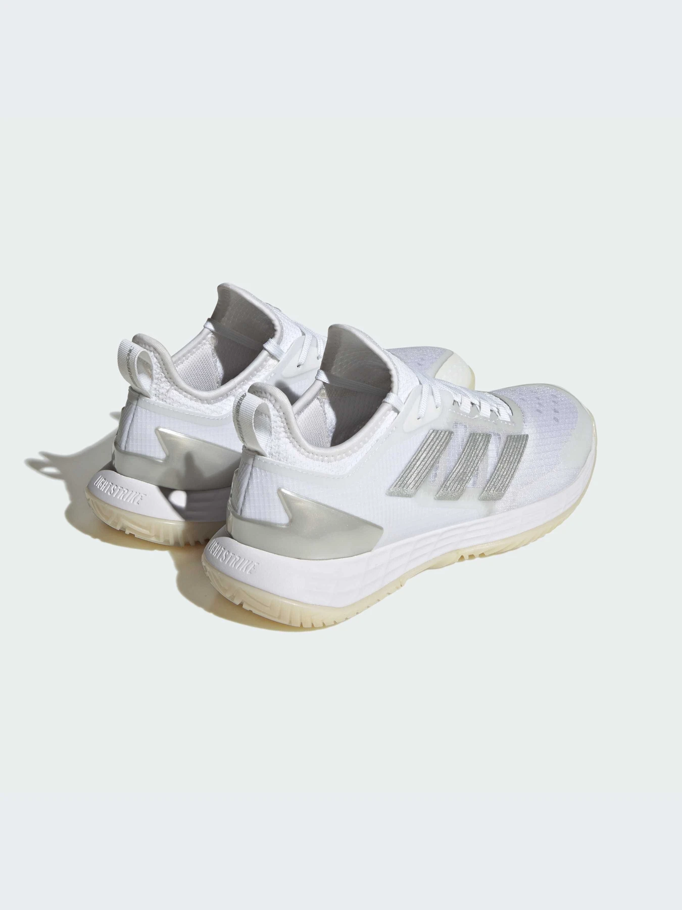 Кроссовки Adidas модель ID1566-KZ Кроссовки Adidas модель ID1566-KZ Фото