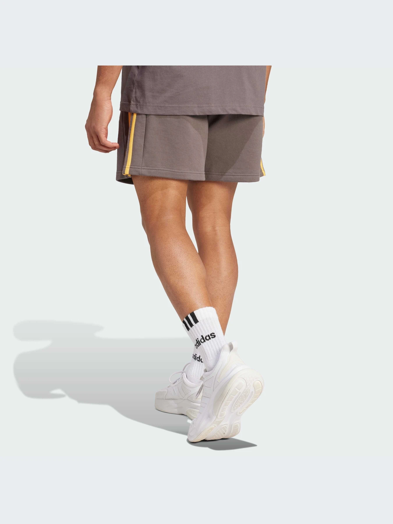 Шорты Adidas модель IS1346-KZ Шорты Adidas модель IS1346-KZ Фото