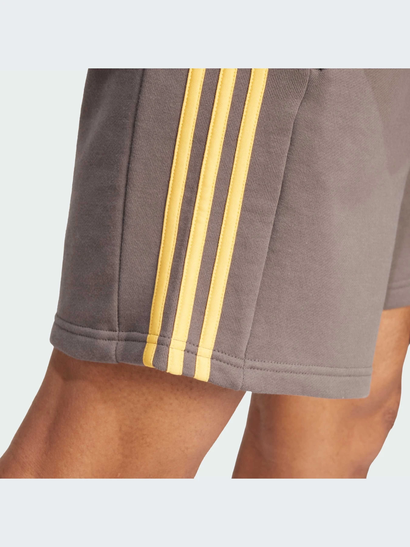 Шорты Adidas модель IS1346-KZ Шорты Adidas модель IS1346-KZ Фото
