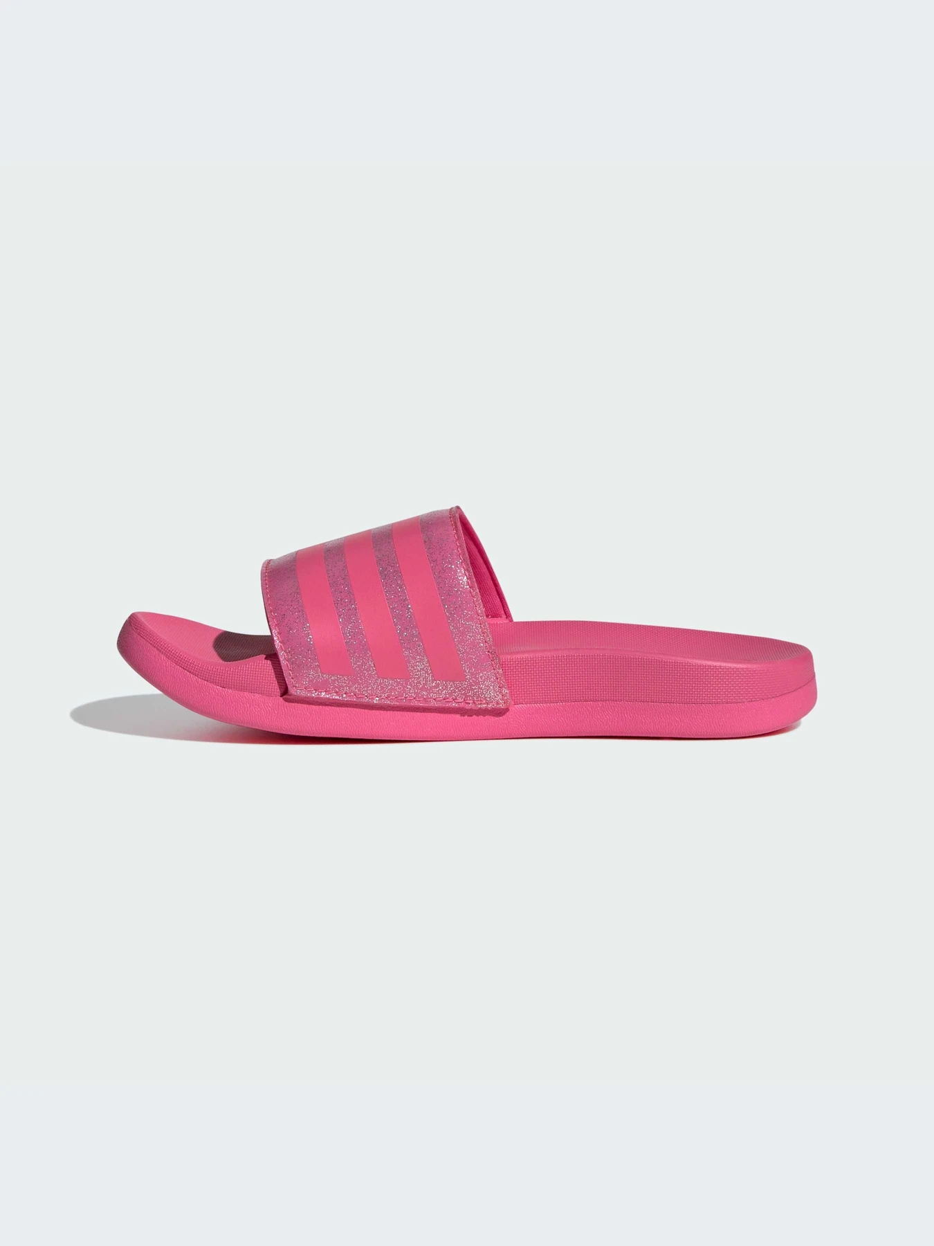 Шлёпанцы Adidas Adilette модель IF6120-KZ Шлёпанцы Adidas Adilette модель IF6120-KZ Фото