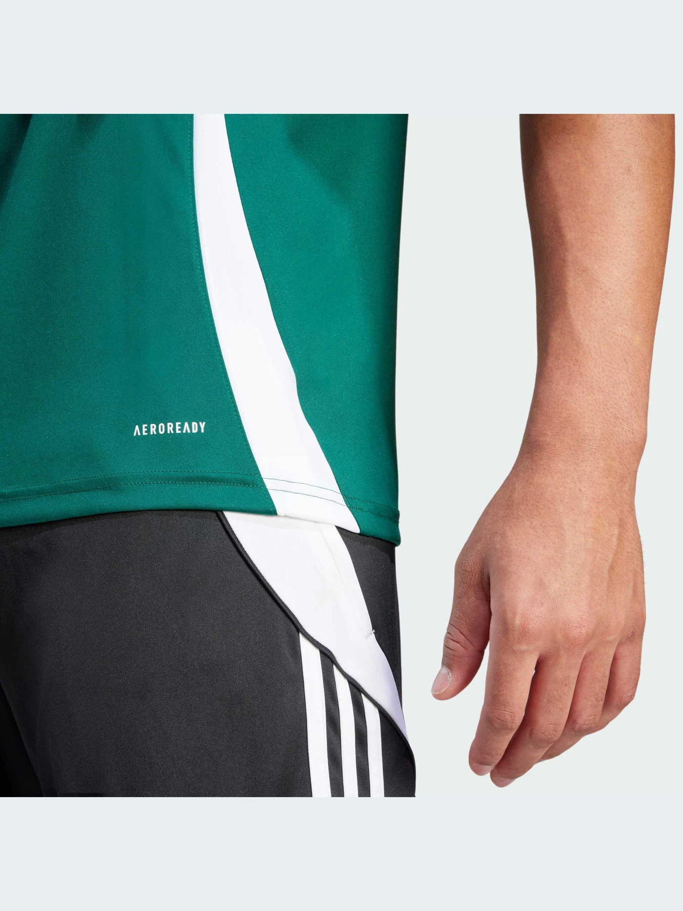 Футболки и поло Adidas Tiro модель IS1017-KZ Футболки и поло Adidas Tiro модель IS1017-KZ Фото