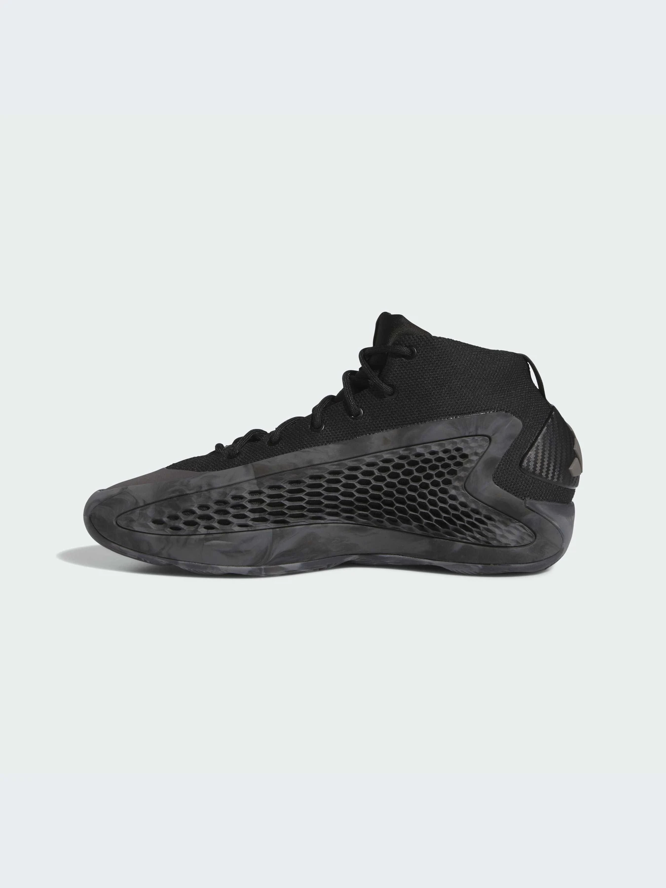 Кроссовки Adidas модель IG6668-KZ Кроссовки Adidas модель IG6668-KZ Фото