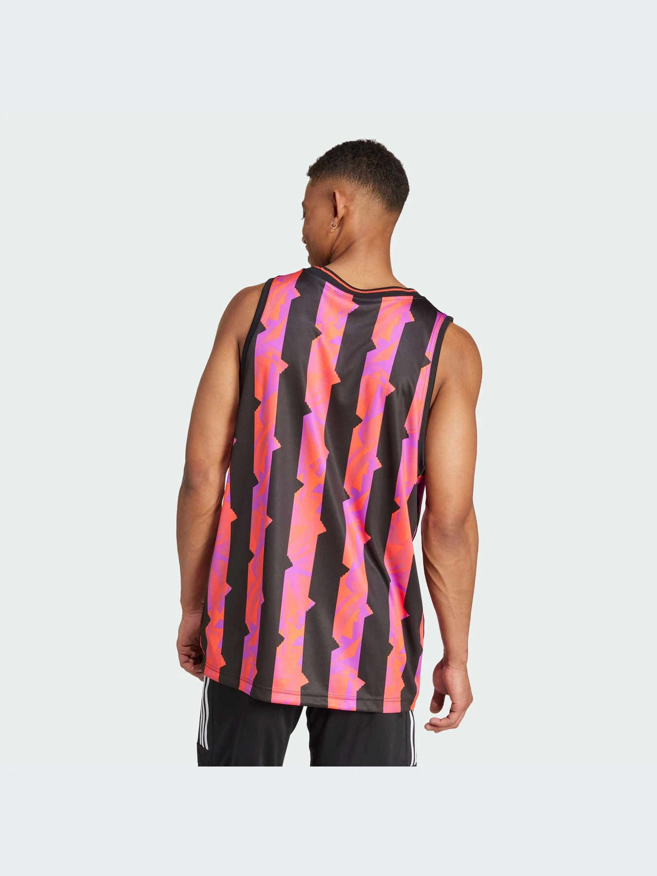 Футболки и поло Adidas Tiro модель IX1341-KZ Футболки и поло Adidas Tiro модель IX1341-KZ Фото