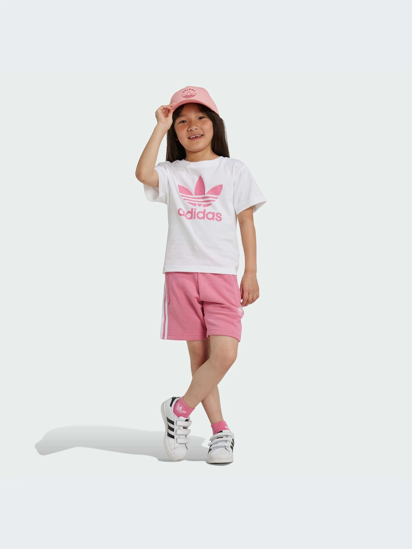 Костюмы Adidas Adicolor модель JE1612-KZ Костюмы Adidas Adicolor модель JE1612-KZ Фото