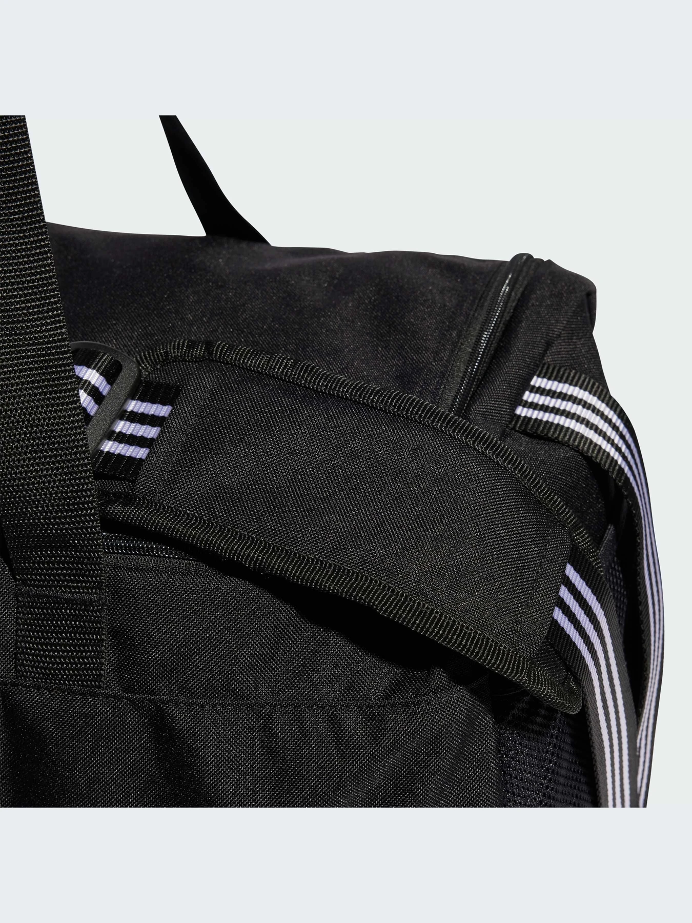 Сумки Adidas Adicolor модель IM9872-KZ Сумки Adidas Adicolor модель IM9872-KZ Фото