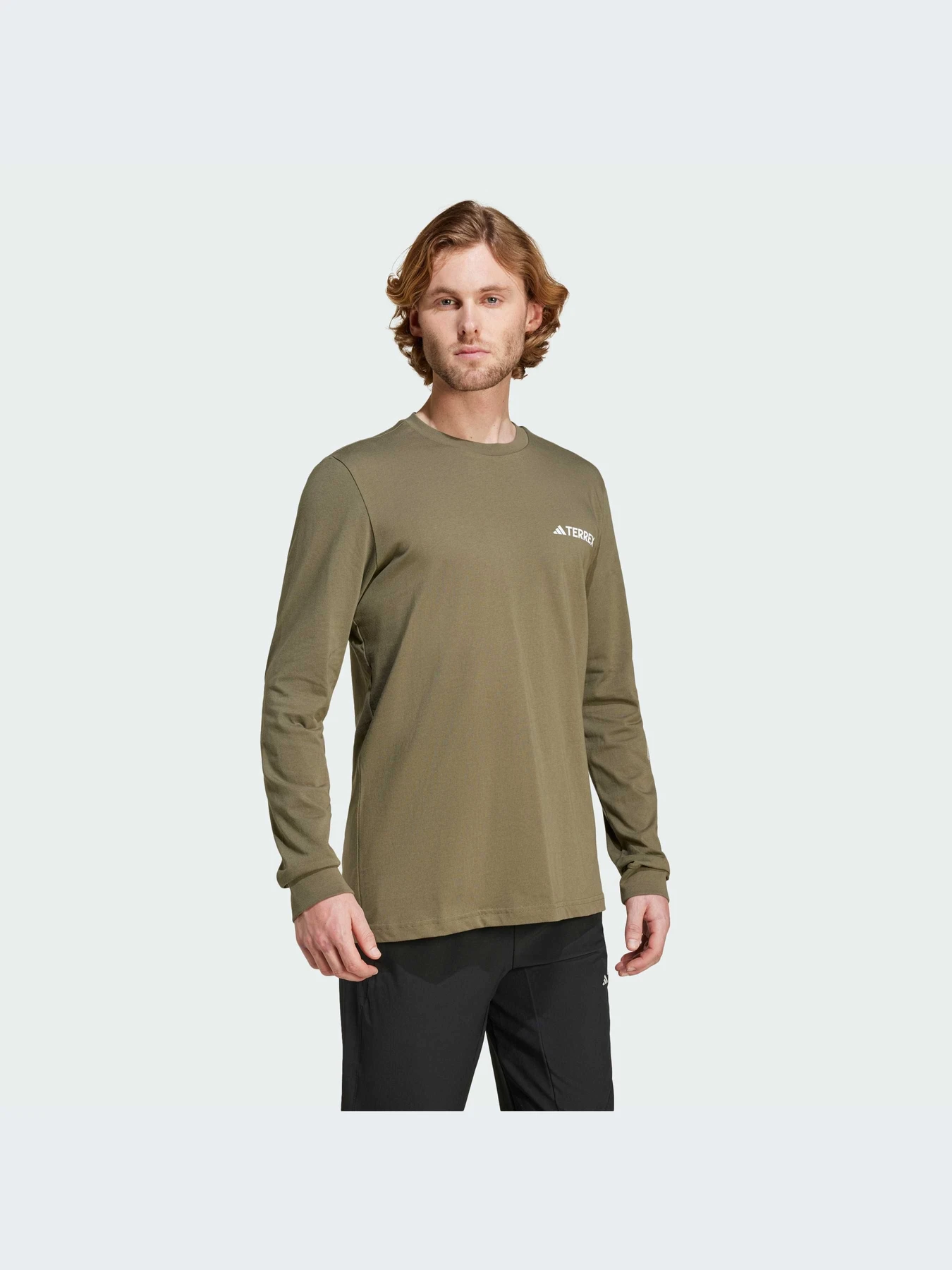 Худи и свитшоты Adidas Graphics модель IY4303-KZ Худи и свитшоты Adidas Graphics модель IY4303-KZ Фото