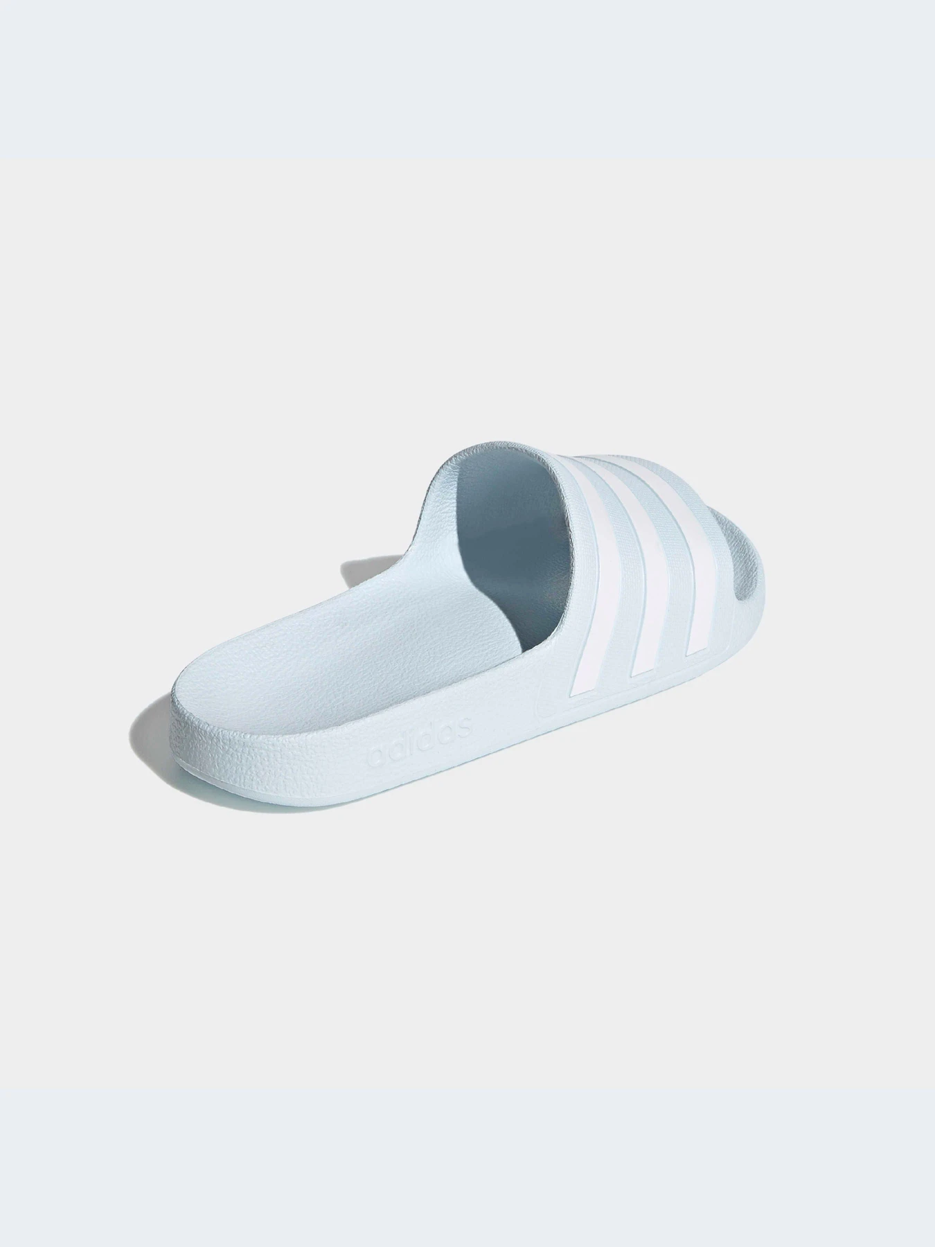 Шлёпанцы Adidas Adilette модель FY8106-KZ Шлёпанцы Adidas Adilette модель FY8106-KZ Фото
