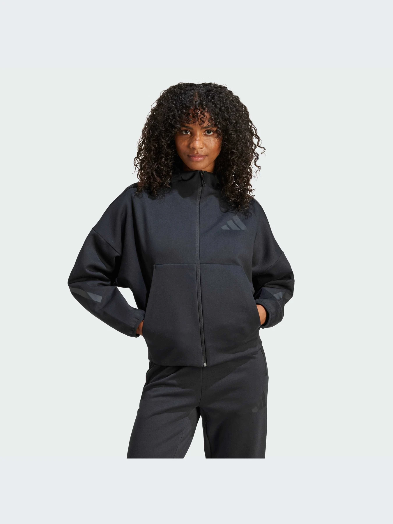 Худи и свитшоты Adidas ZNE модель JE7848-KZ Худи и свитшоты Adidas ZNE модель JE7848-KZ Фото