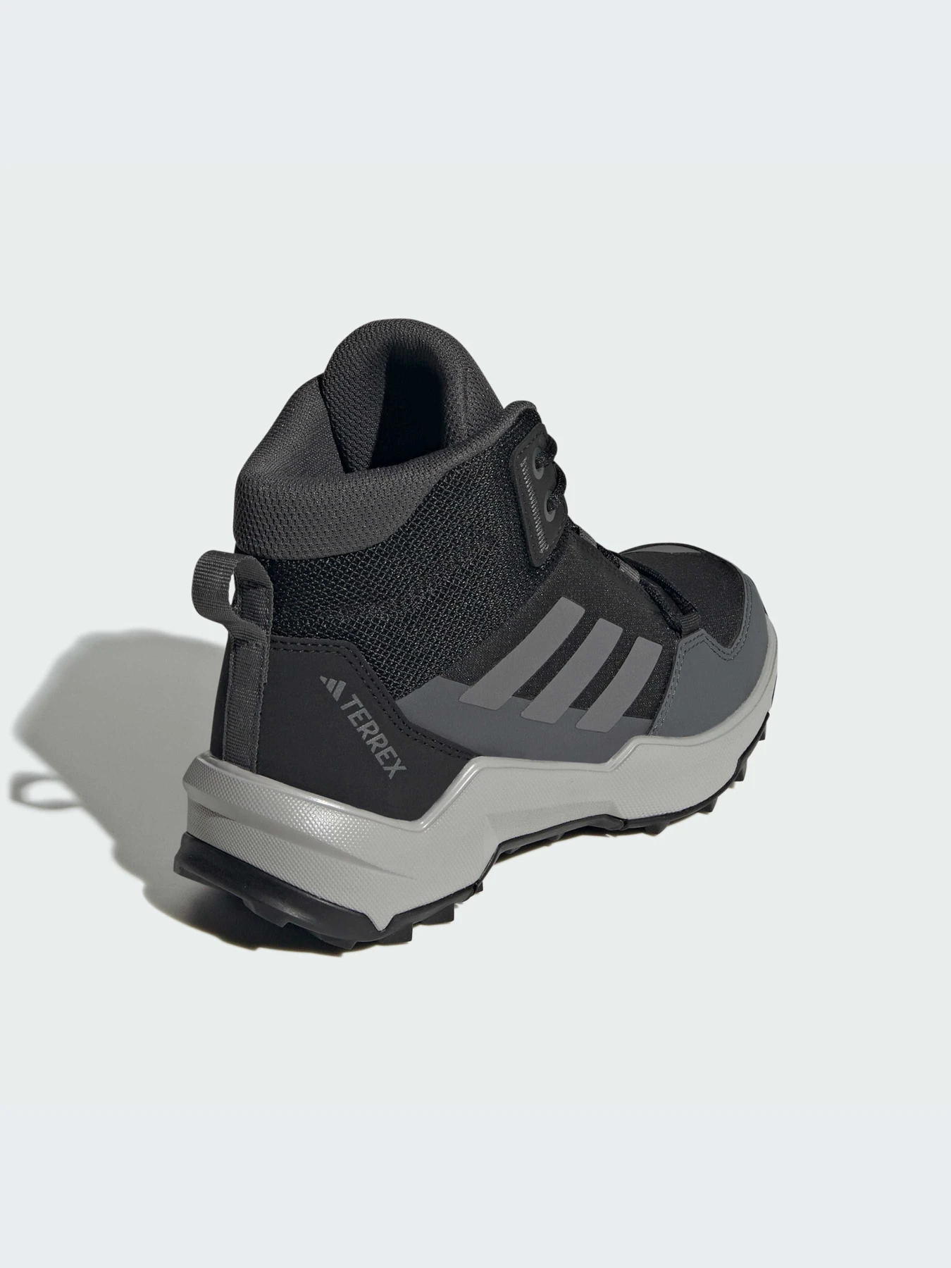 Ботинки и сапоги Adidas Terrex модель IF6520-KZ Ботинки и сапоги Adidas Terrex модель IF6520-KZ Фото
