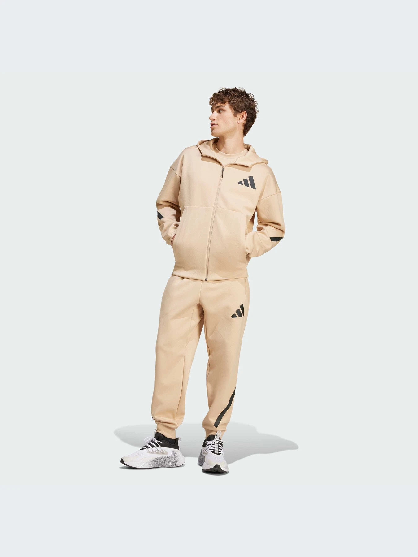 Худи и свитшоты Adidas ZNE модель JF2445-KZ Худи и свитшоты Adidas ZNE модель JF2445-KZ Фото