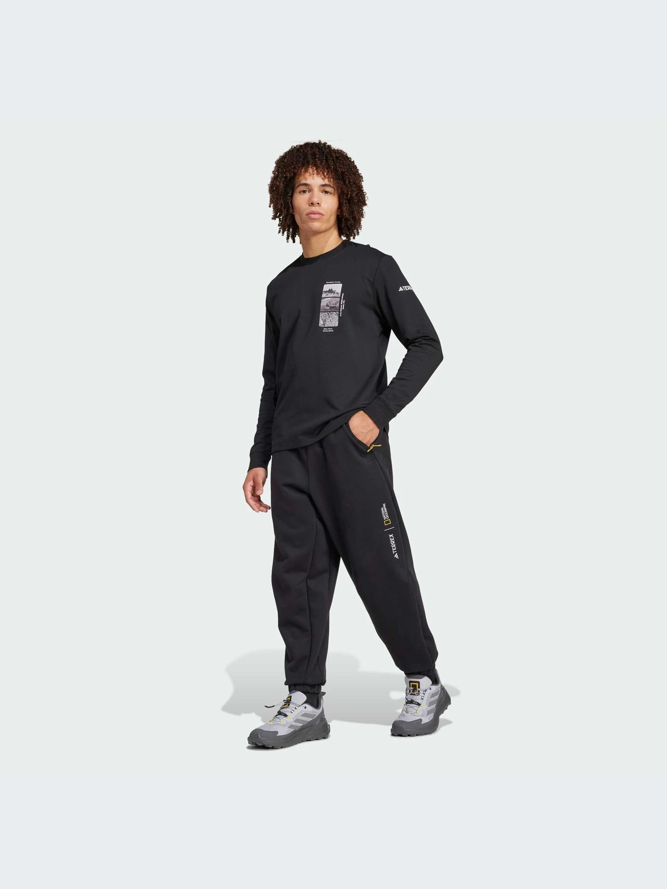 Худи и свитшоты Adidas модель IX5613-KZ Худи и свитшоты Adidas модель IX5613-KZ Фото
