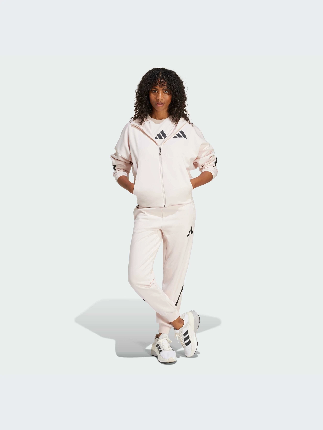 Худи и свитшоты Adidas ZNE модель JF4789-KZ Худи и свитшоты Adidas ZNE модель JF4789-KZ Фото