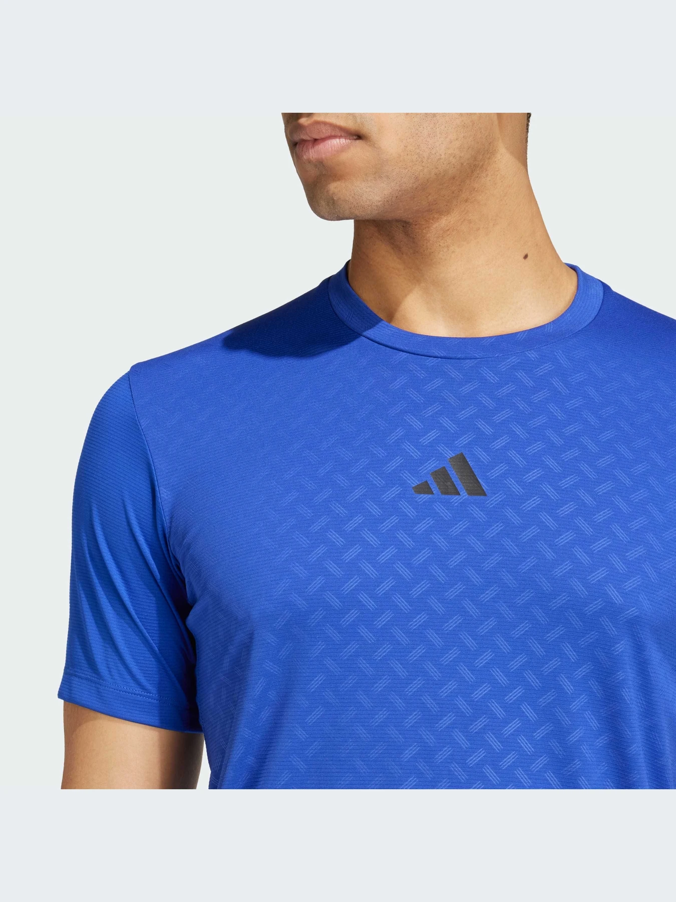 Футболки и поло Adidas модель IX9093-KZ Футболки и поло Adidas модель IX9093-KZ Фото
