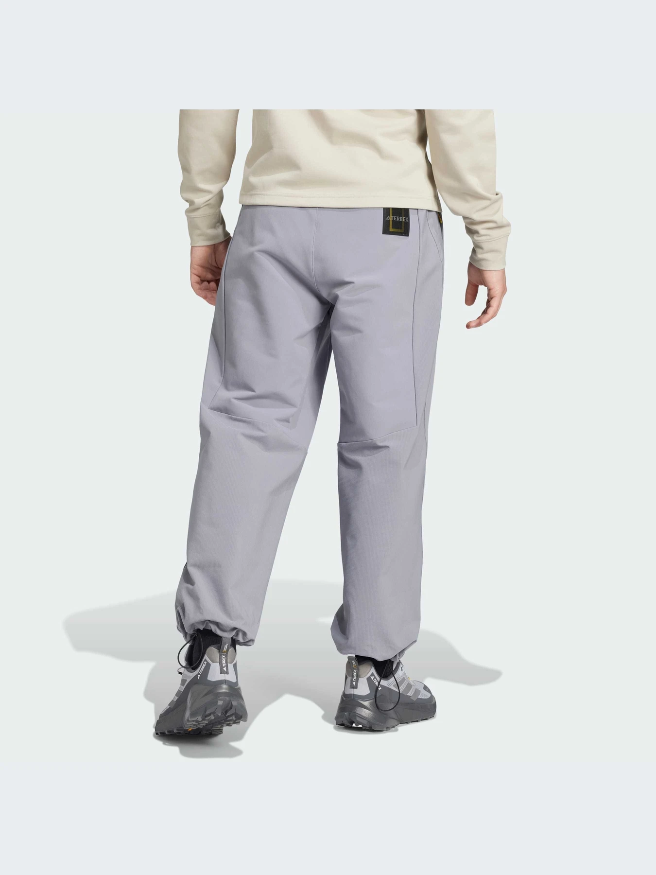 Брюки Adidas модель IX7922-KZ Брюки Adidas модель IX7922-KZ Фото