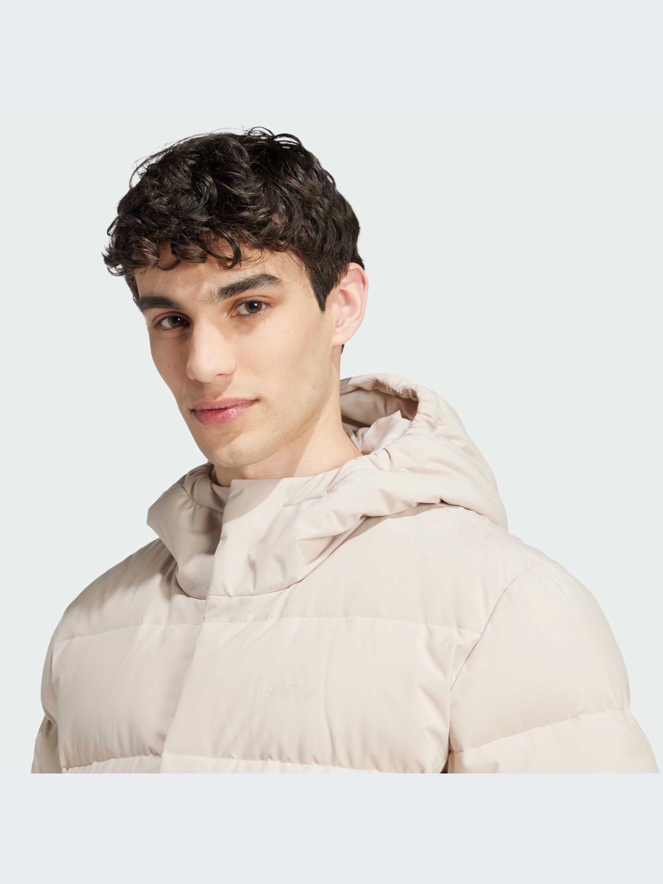 Куртки и дубленки Adidas модель IZ4702-KZ Куртки и дубленки Adidas модель IZ4702-KZ Фото