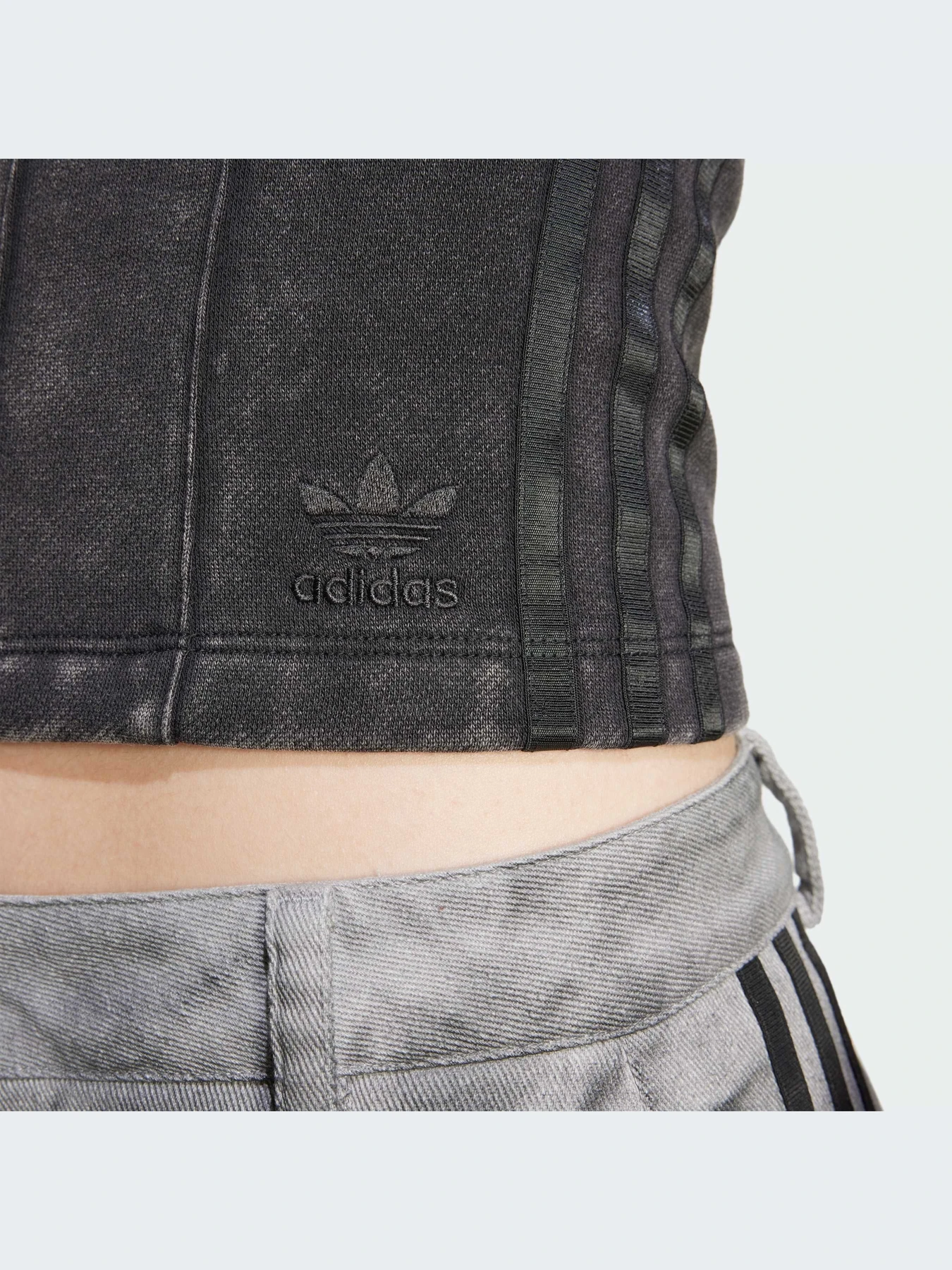 Футболки и поло Adidas модель IW5570-KZ Футболки и поло Adidas модель IW5570-KZ Фото