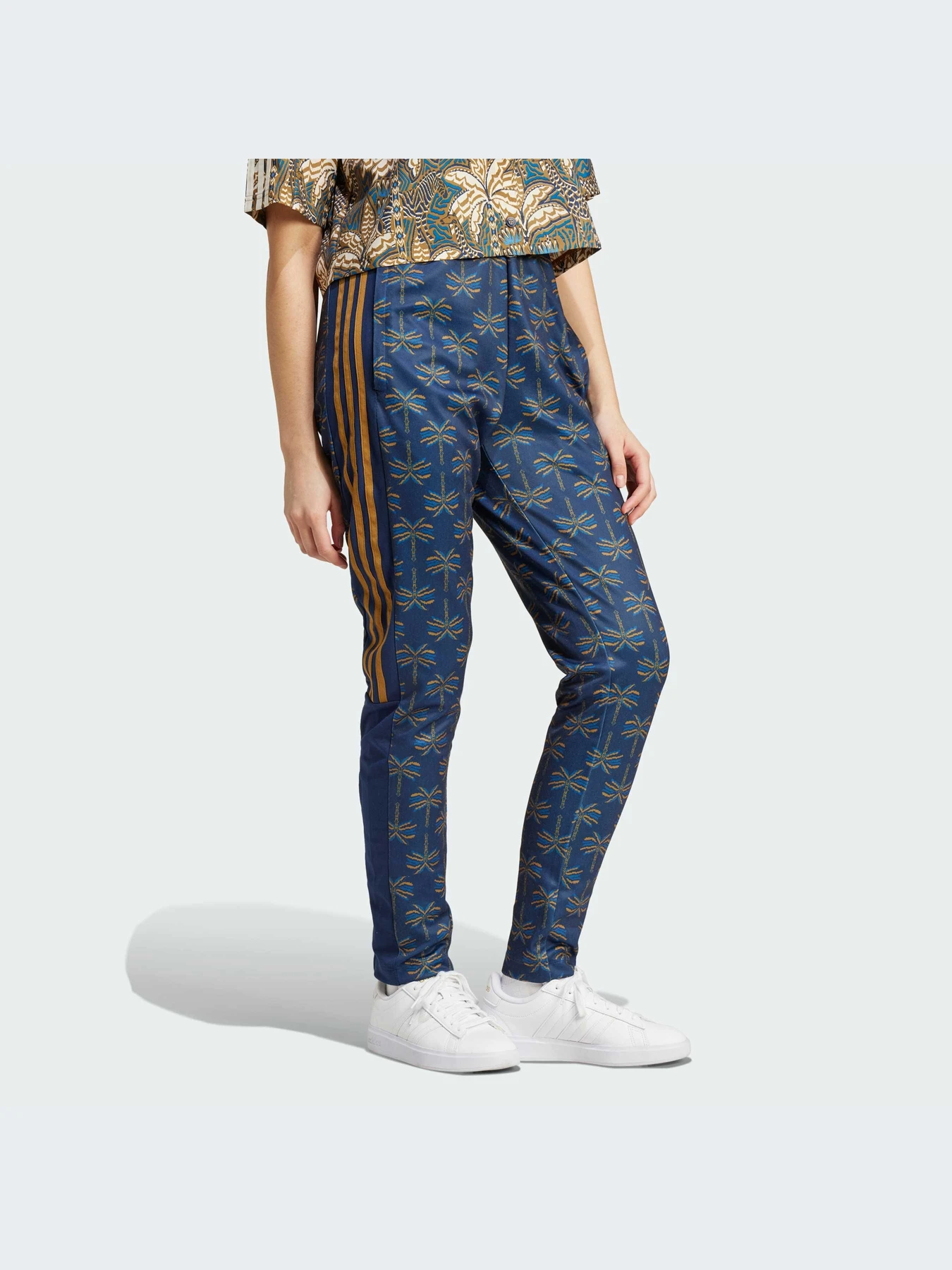Брюки Adidas Tiro модель IV9754-KZ Брюки Adidas Tiro модель IV9754-KZ Фото