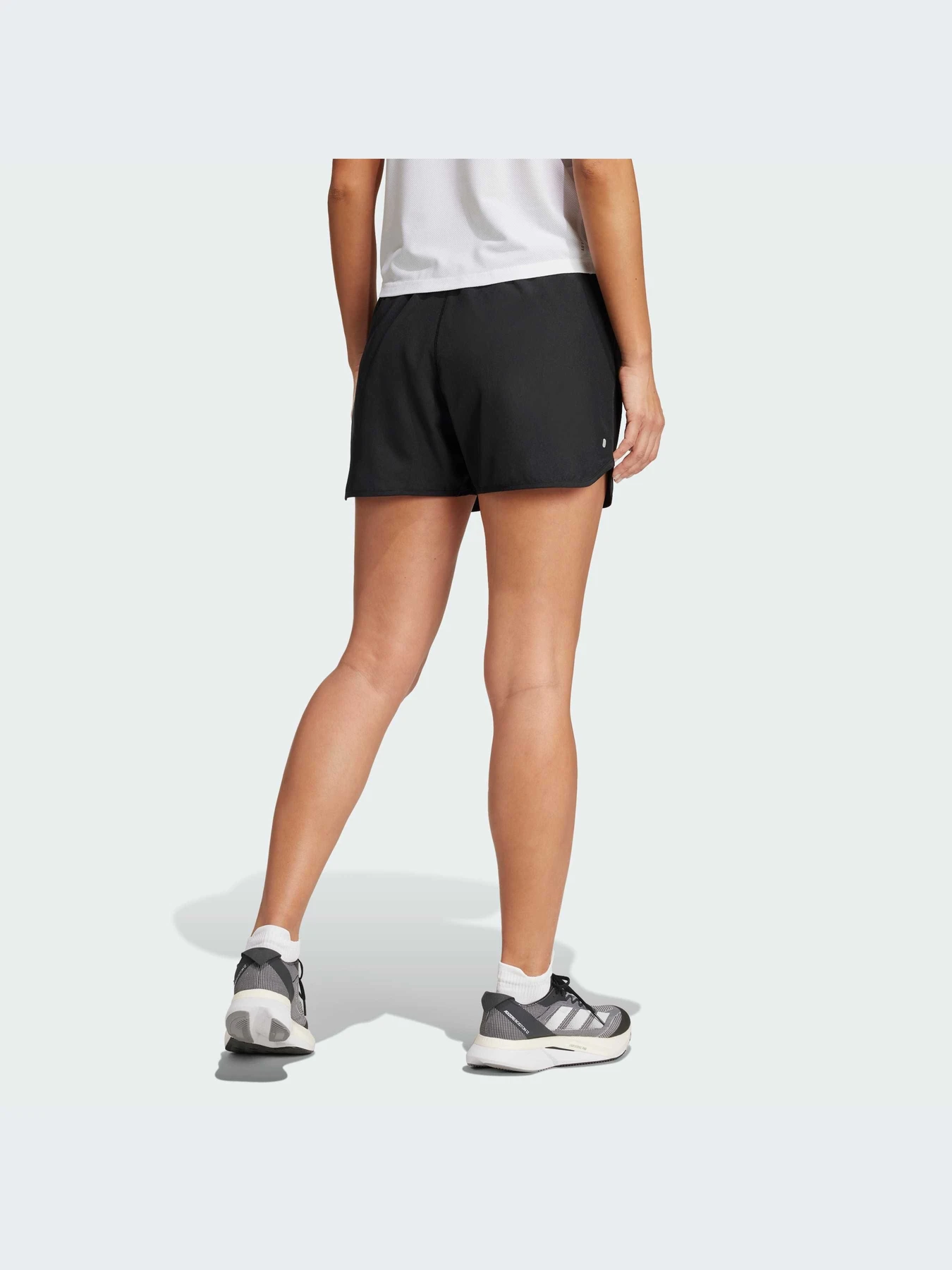 Шорты Adidas модель IX5992-KZ Шорты Adidas модель IX5992-KZ Фото