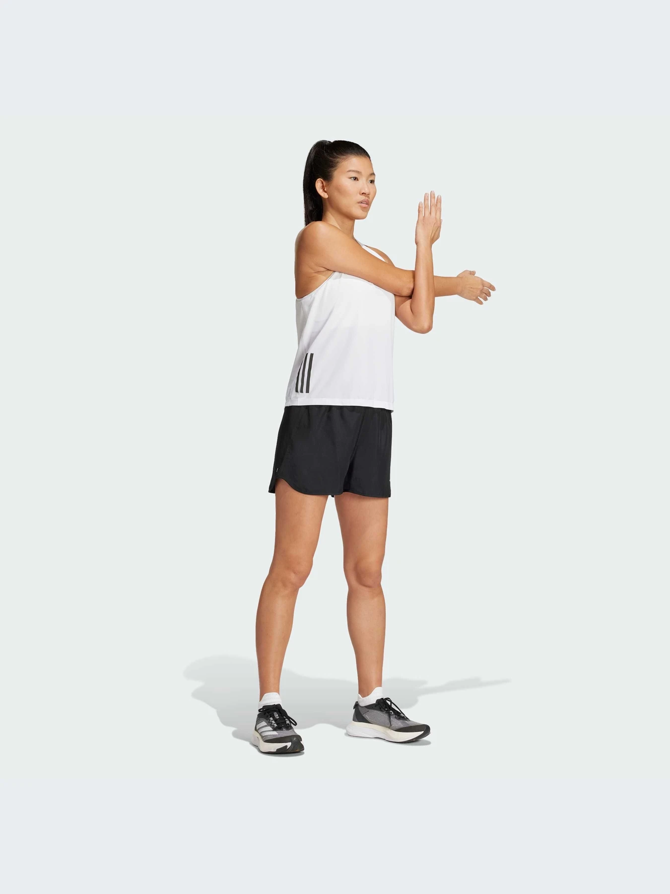 Шорты Adidas модель IX5992-KZ Шорты Adidas модель IX5992-KZ Фото