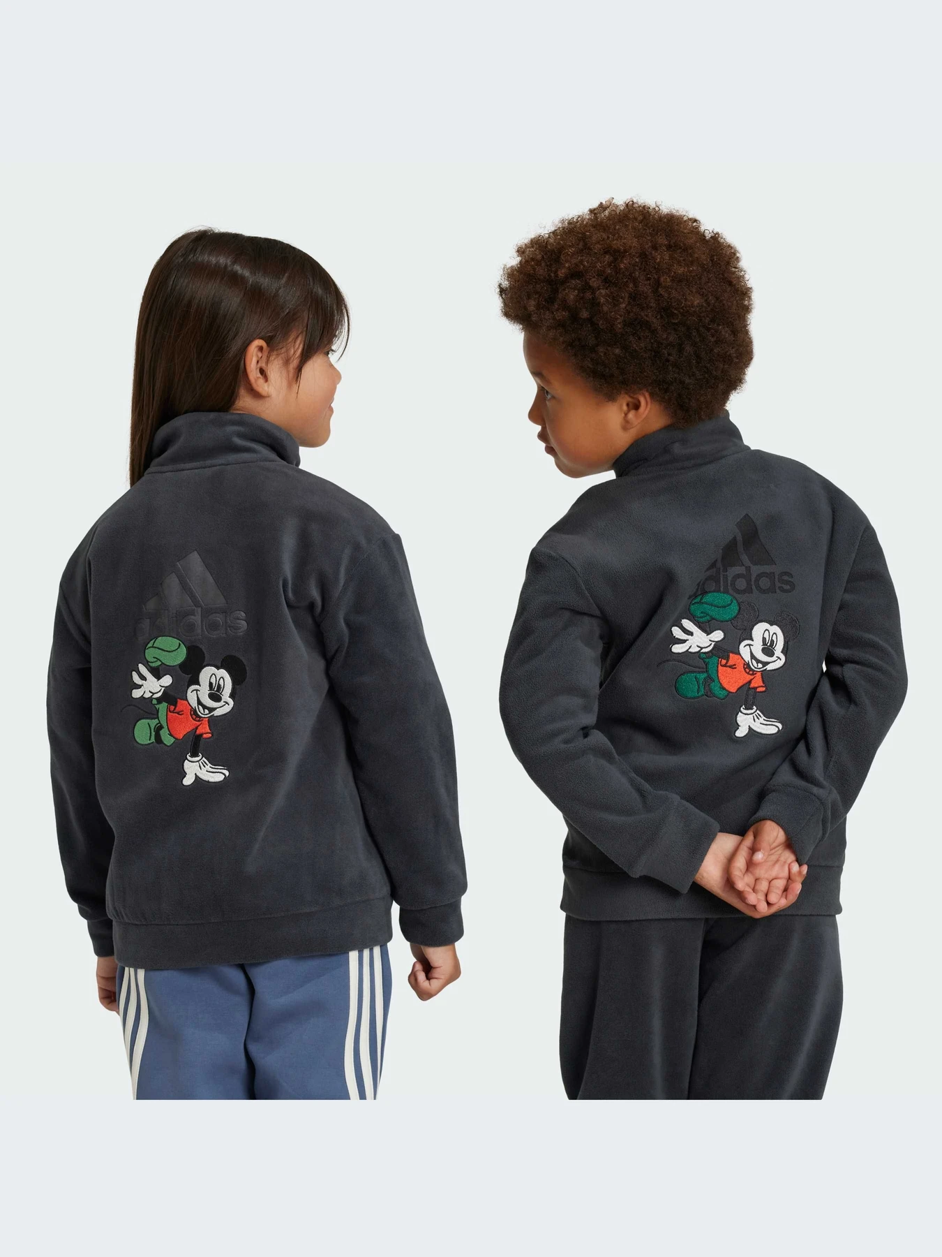 Худи и свитшоты Adidas модель IW0675-KZ Худи и свитшоты Adidas модель IW0675-KZ Фото