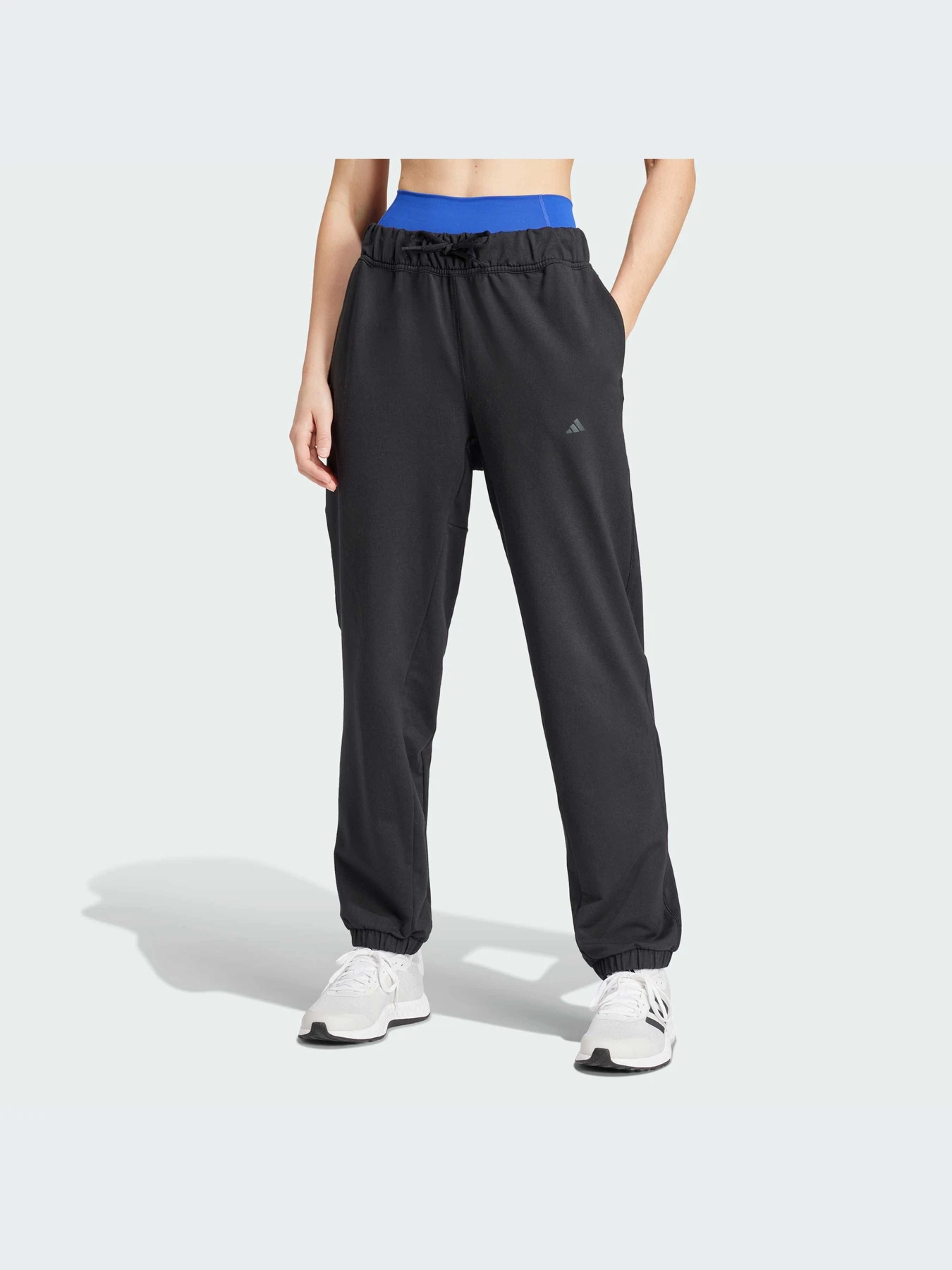 Брюки Adidas модель IV9220-KZ Брюки Adidas модель IV9220-KZ Фото