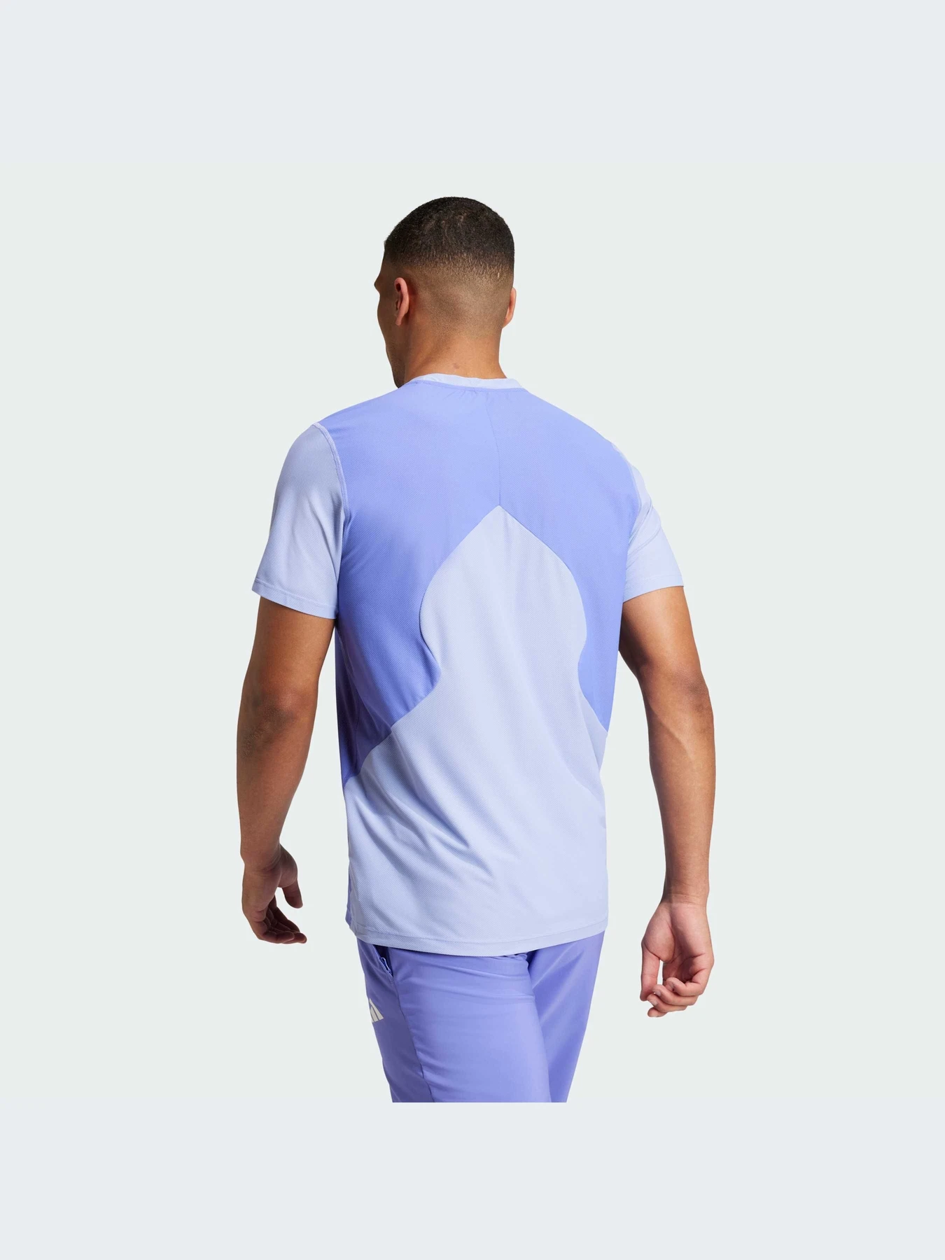 Футболки и поло Adidas модель IW0038-KZ Футболки и поло Adidas модель IW0038-KZ Фото