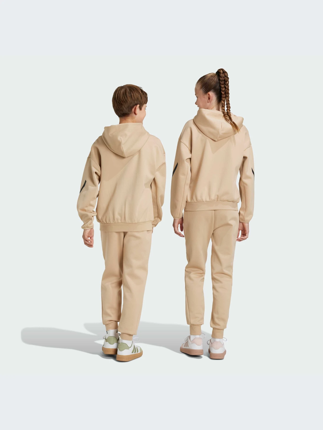 Брюки Adidas ZNE модель JF2492-KZ Брюки Adidas ZNE модель JF2492-KZ Фото