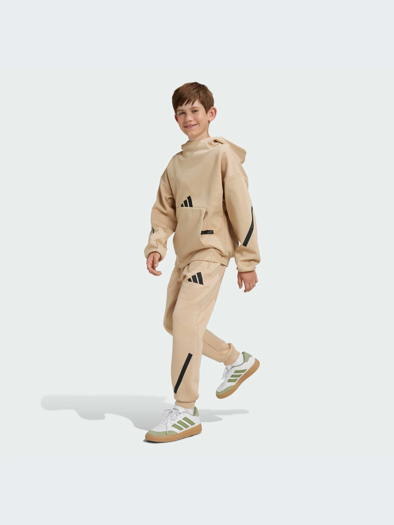Брюки Adidas ZNE модель JF2492-KZ Брюки Adidas ZNE модель JF2492-KZ Фото