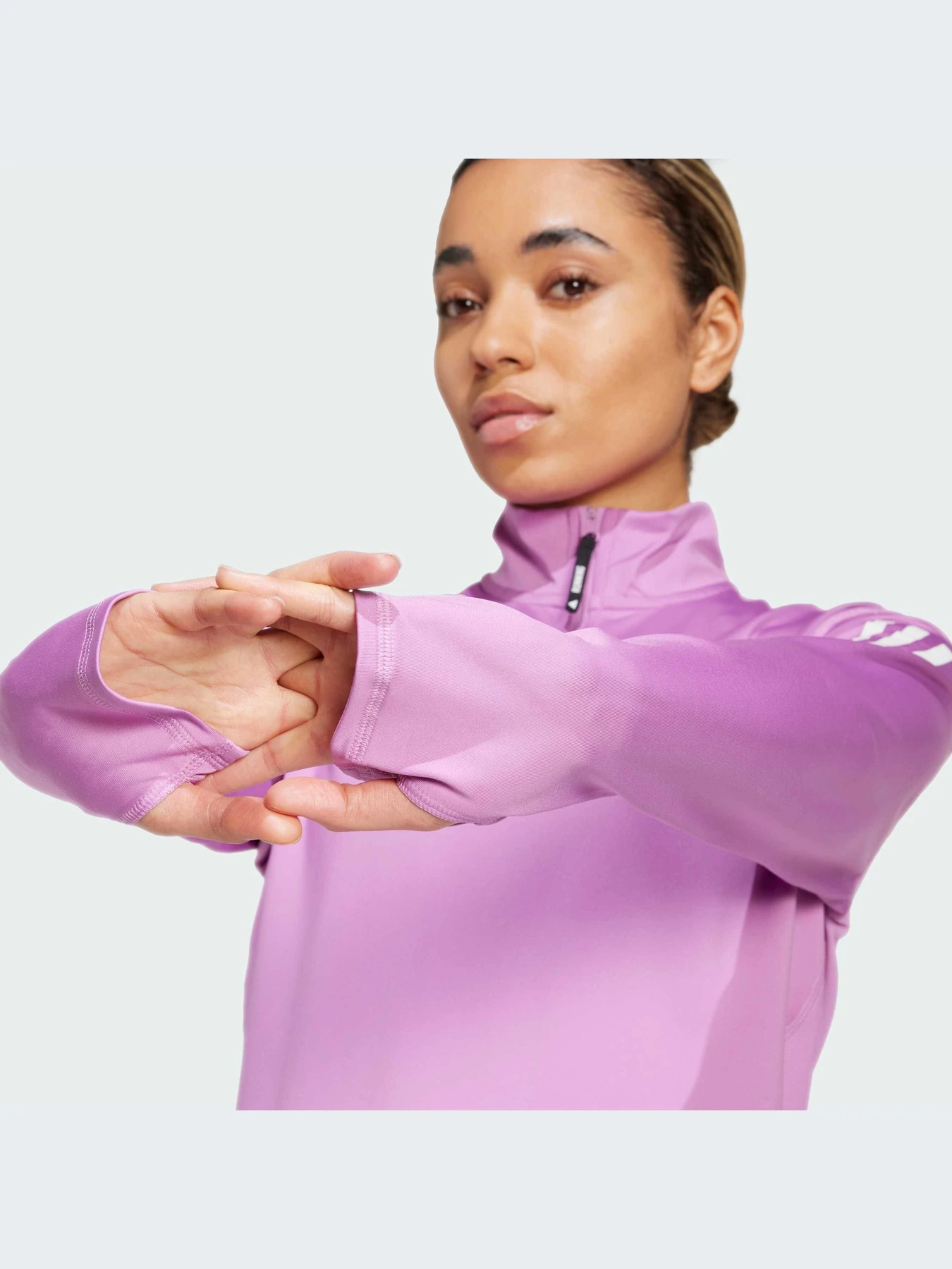 Худи и свитшоты Adidas модель IV5510-KZ Худи и свитшоты Adidas модель IV5510-KZ Фото
