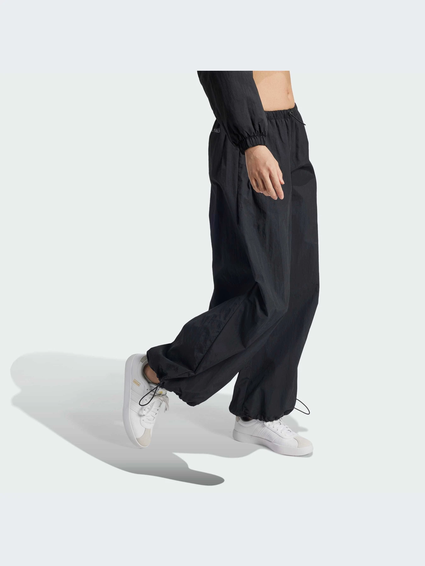 Брюки Adidas модель IV9780-KZ Брюки Adidas модель IV9780-KZ Фото