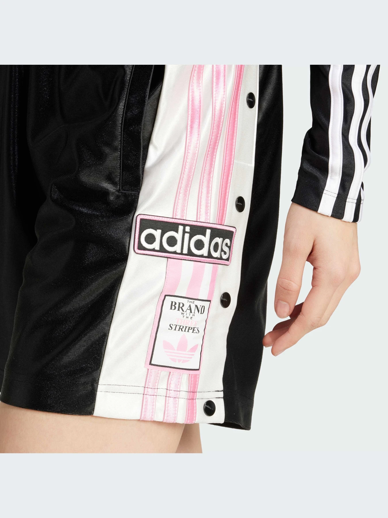 Шорты Adidas модель IW5592-KZ Шорты Adidas модель IW5592-KZ Фото
