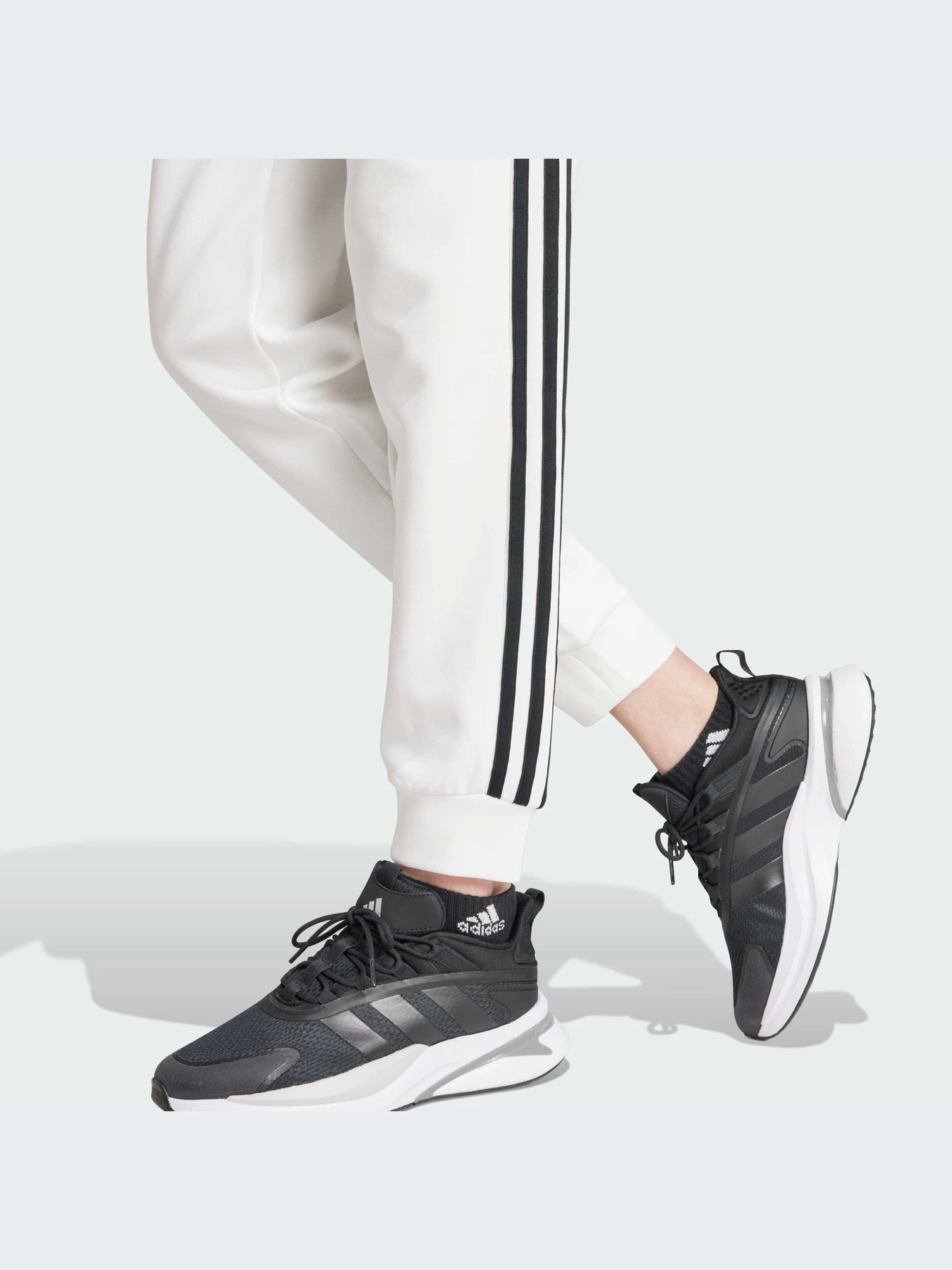 Брюки Adidas модель IY5321-KZ Брюки Adidas модель IY5321-KZ Фото