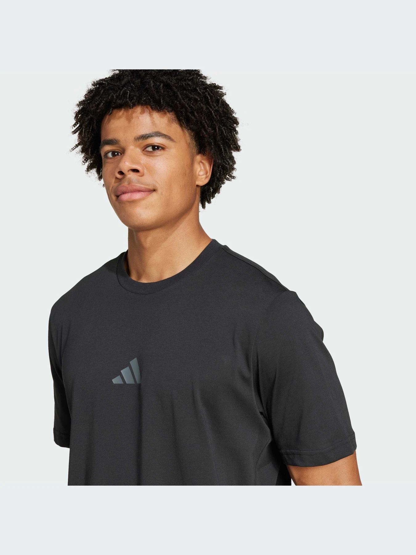 Футболки и поло Adidas модель JI6322-KZ Футболки и поло Adidas модель JI6322-KZ Фото