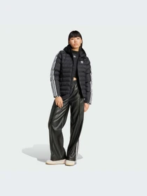 Куртки и дубленки Adidas Adicolor модель IW5849-KZ Фото