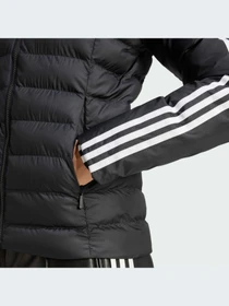 Куртки и дубленки Adidas Adicolor модель IW5849-KZ Фото
