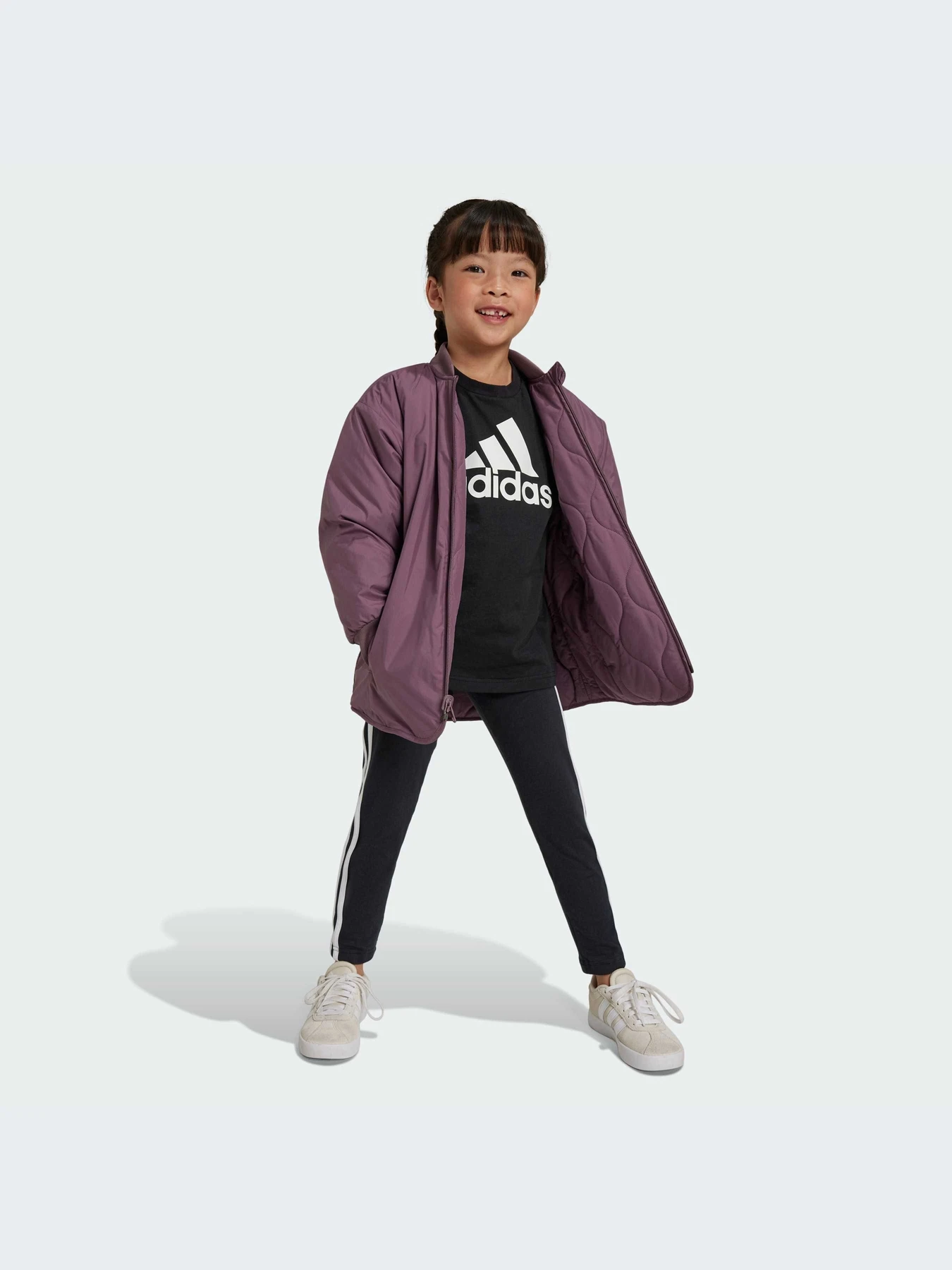Куртки и дубленки Adidas модель IV9651-KZ Куртки и дубленки Adidas модель IV9651-KZ Фото