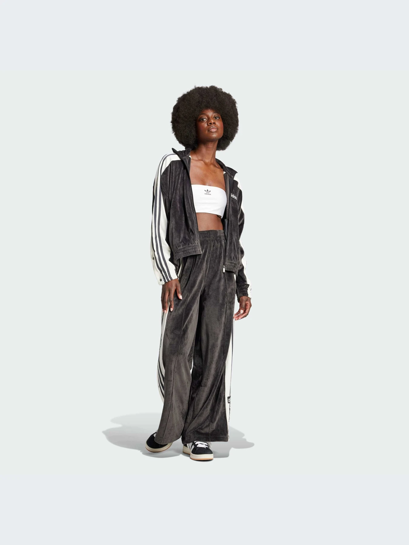 Худи и свитшоты Adidas модель IW5581-KZ Худи и свитшоты Adidas модель IW5581-KZ Фото