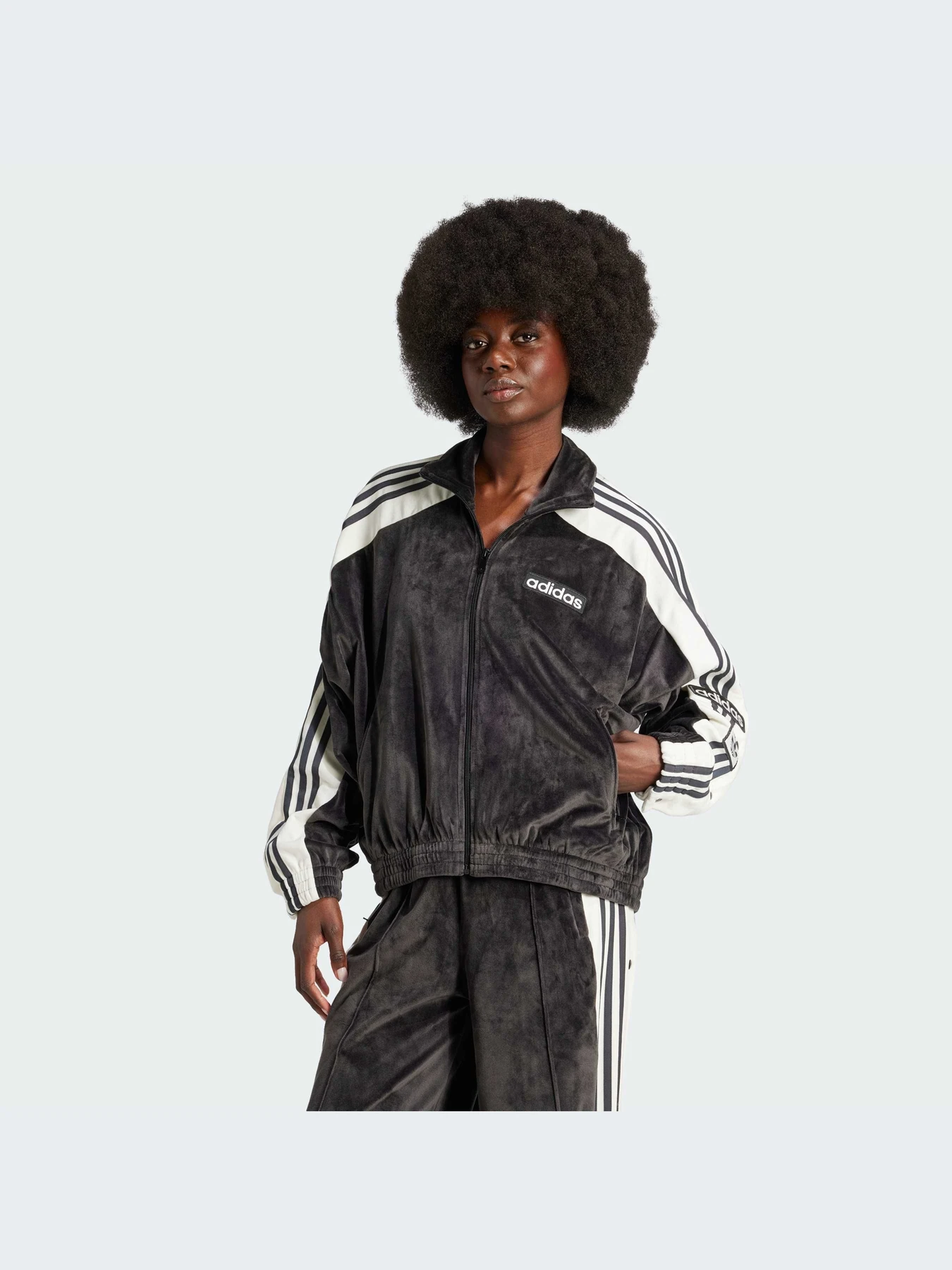 Худи и свитшоты Adidas модель IW5581-KZ Худи и свитшоты Adidas модель IW5581-KZ Фото
