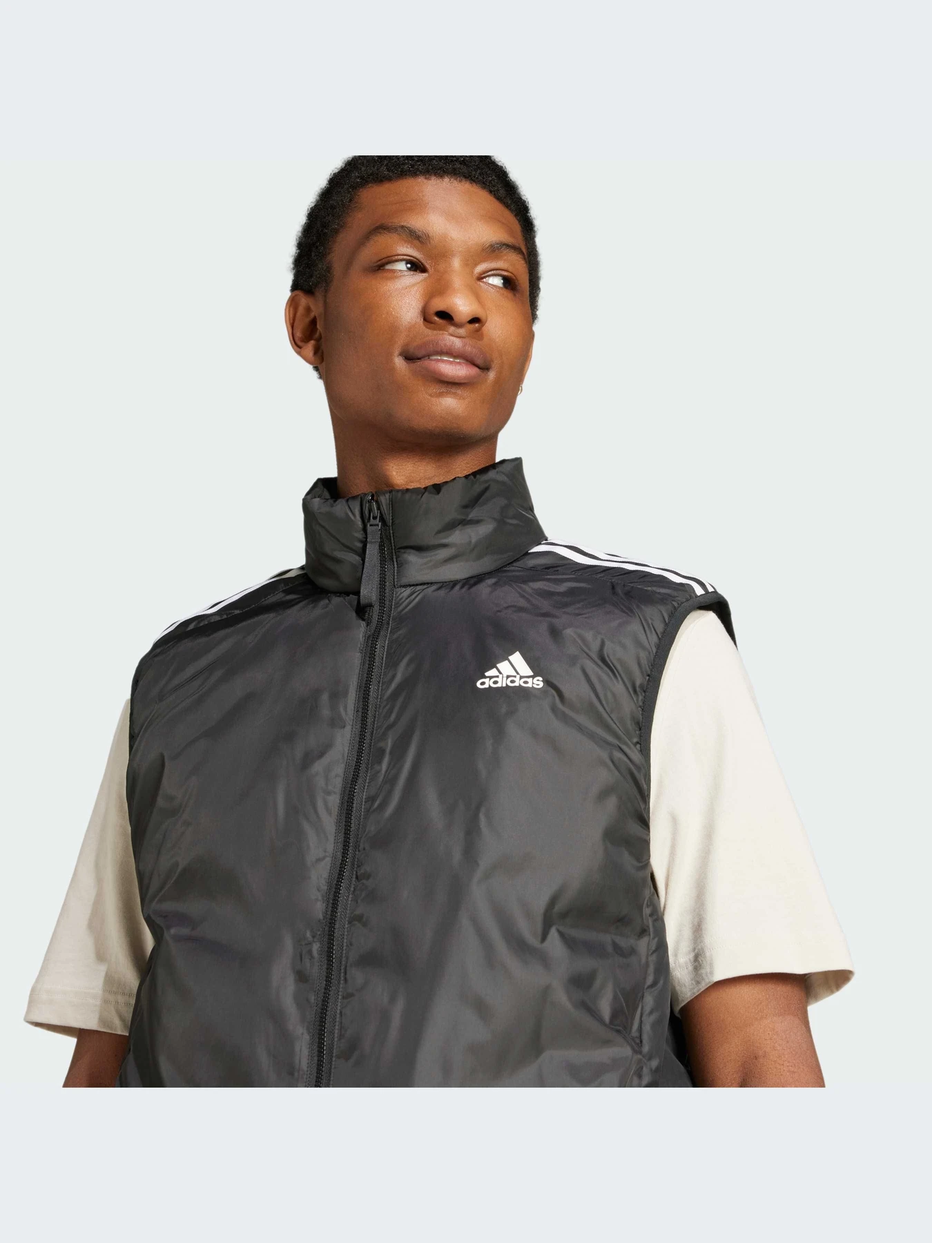 Куртки и дубленки Adidas модель IZ0505-KZ Куртки и дубленки Adidas модель IZ0505-KZ Фото