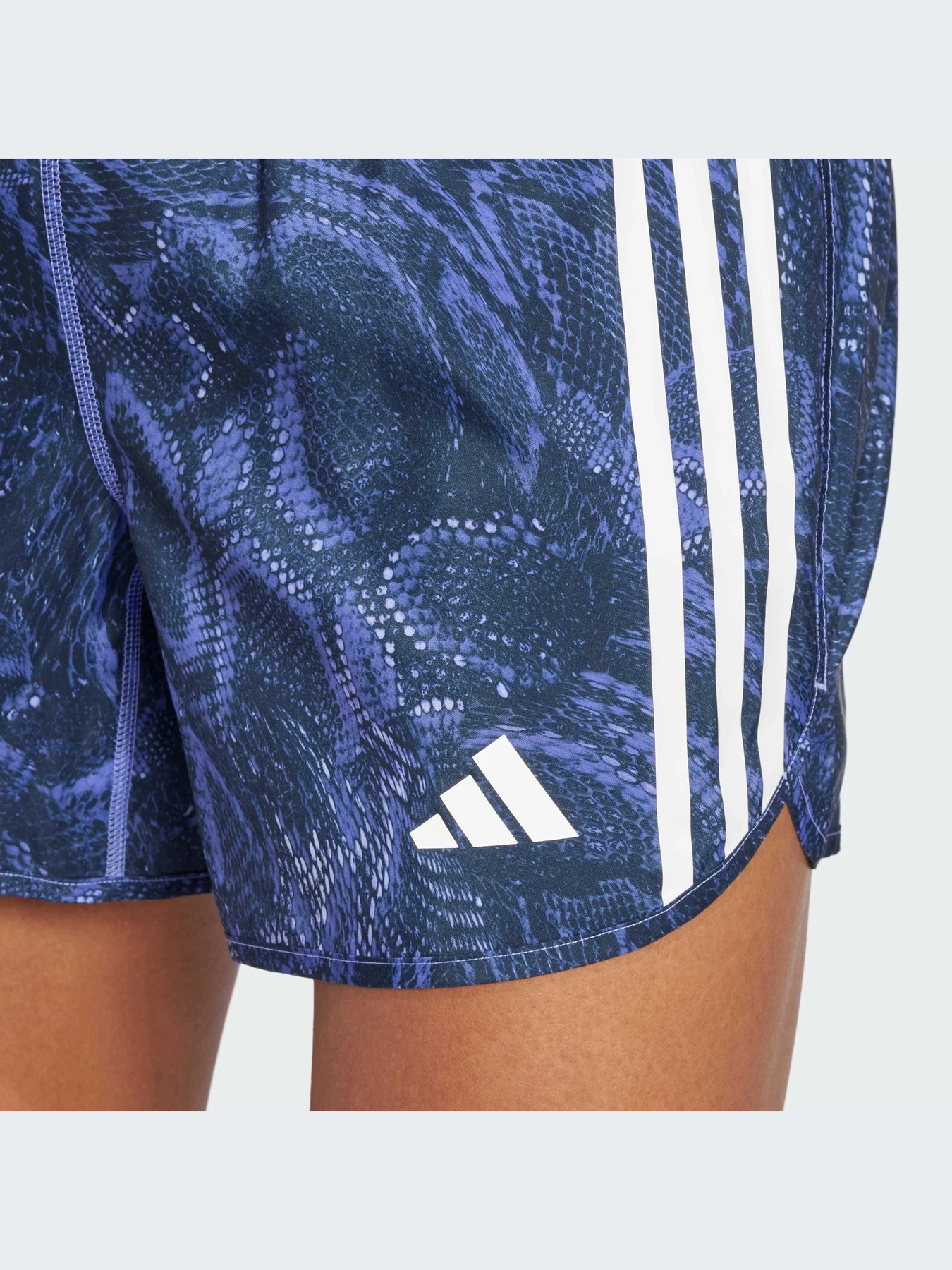Шорты Adidas модель IV9977-KZ Шорты Adidas модель IV9977-KZ Фото