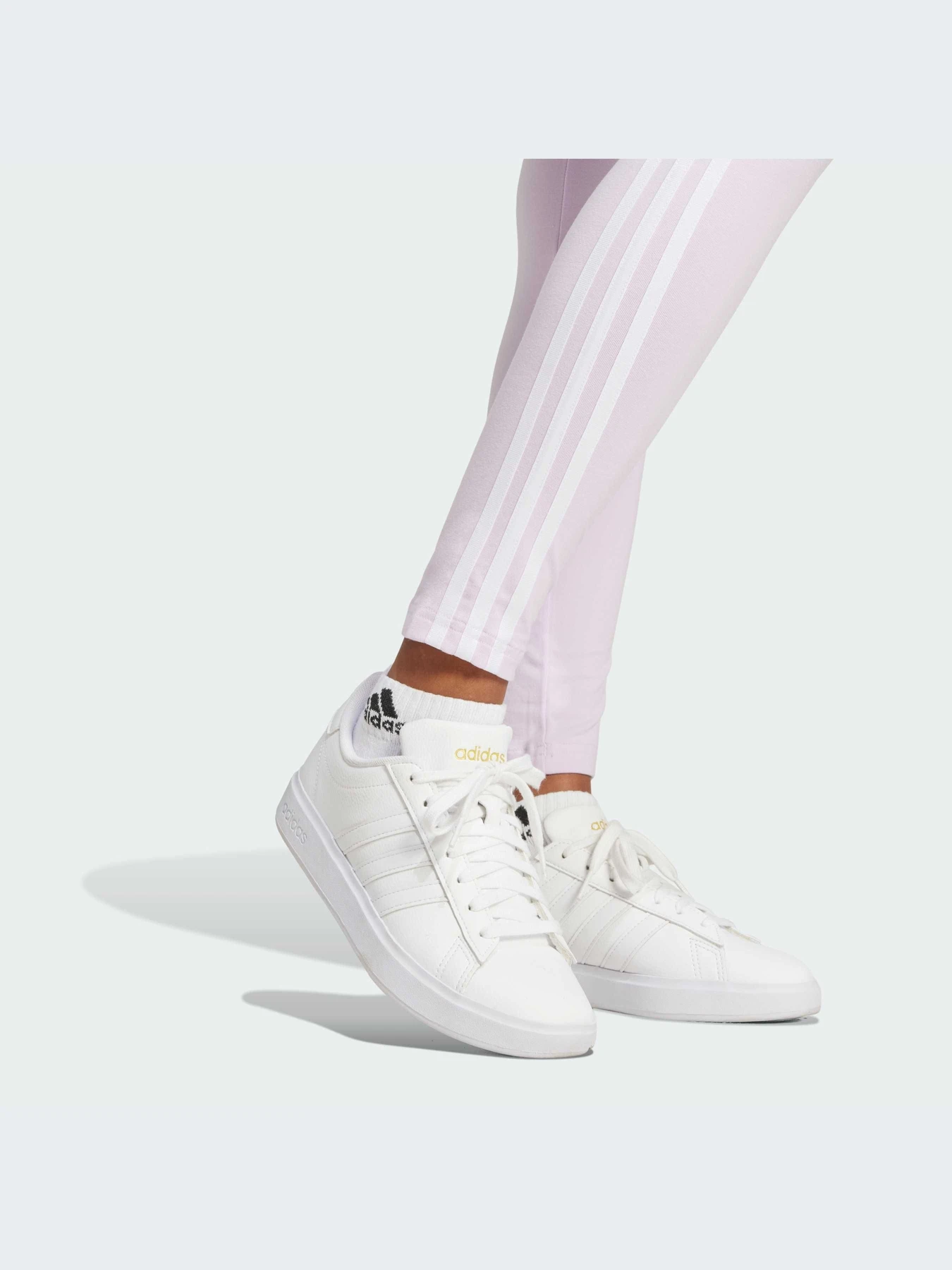 Брюки Adidas модель IW7712-KZ Брюки Adidas модель IW7712-KZ Фото