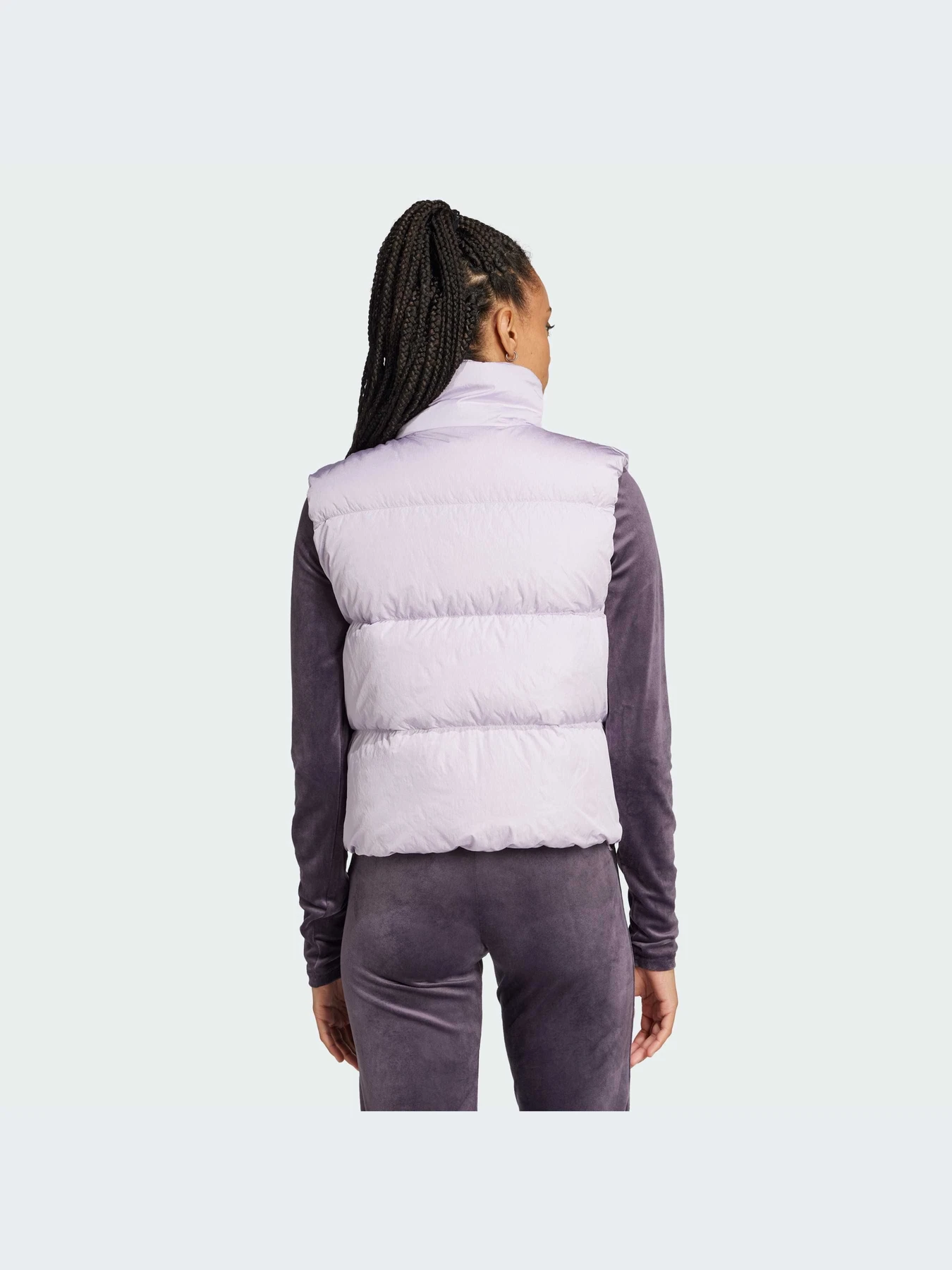 Куртки и дубленки Adidas модель IW8366-KZ Куртки и дубленки Adidas модель IW8366-KZ Фото